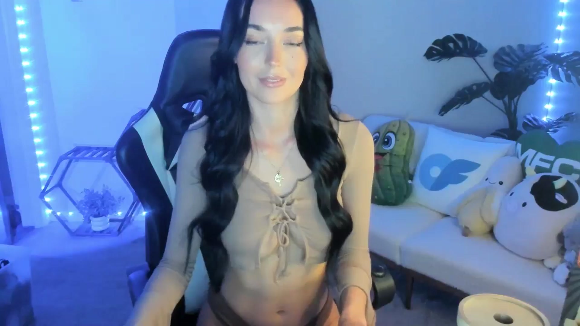 Gallery image thumbnail from badgalsisi's myfreecams stream on, 04/02/2026, 03:20 image 15 of 20