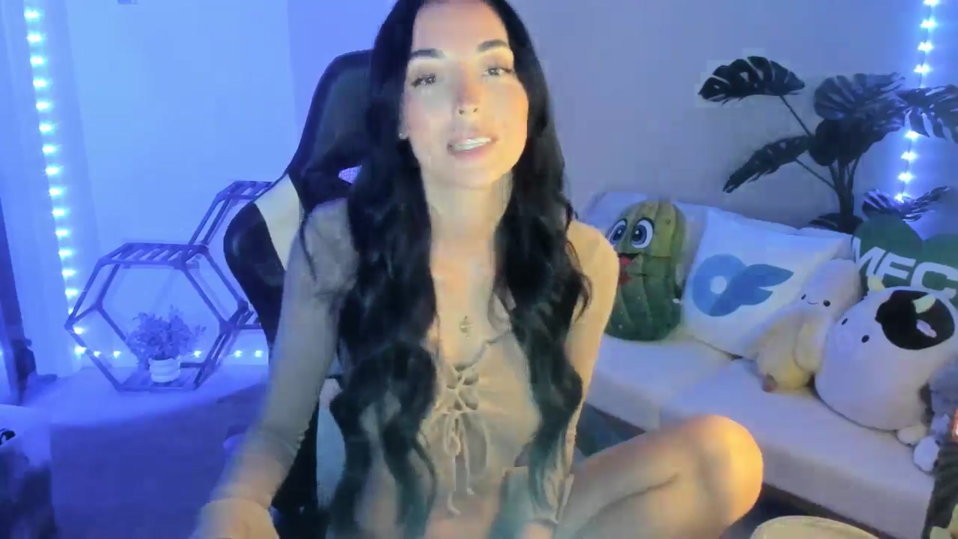 Gallery image thumbnail from badgalsisi's myfreecams stream on, 04/02/2026, 03:20 image 2 of 20