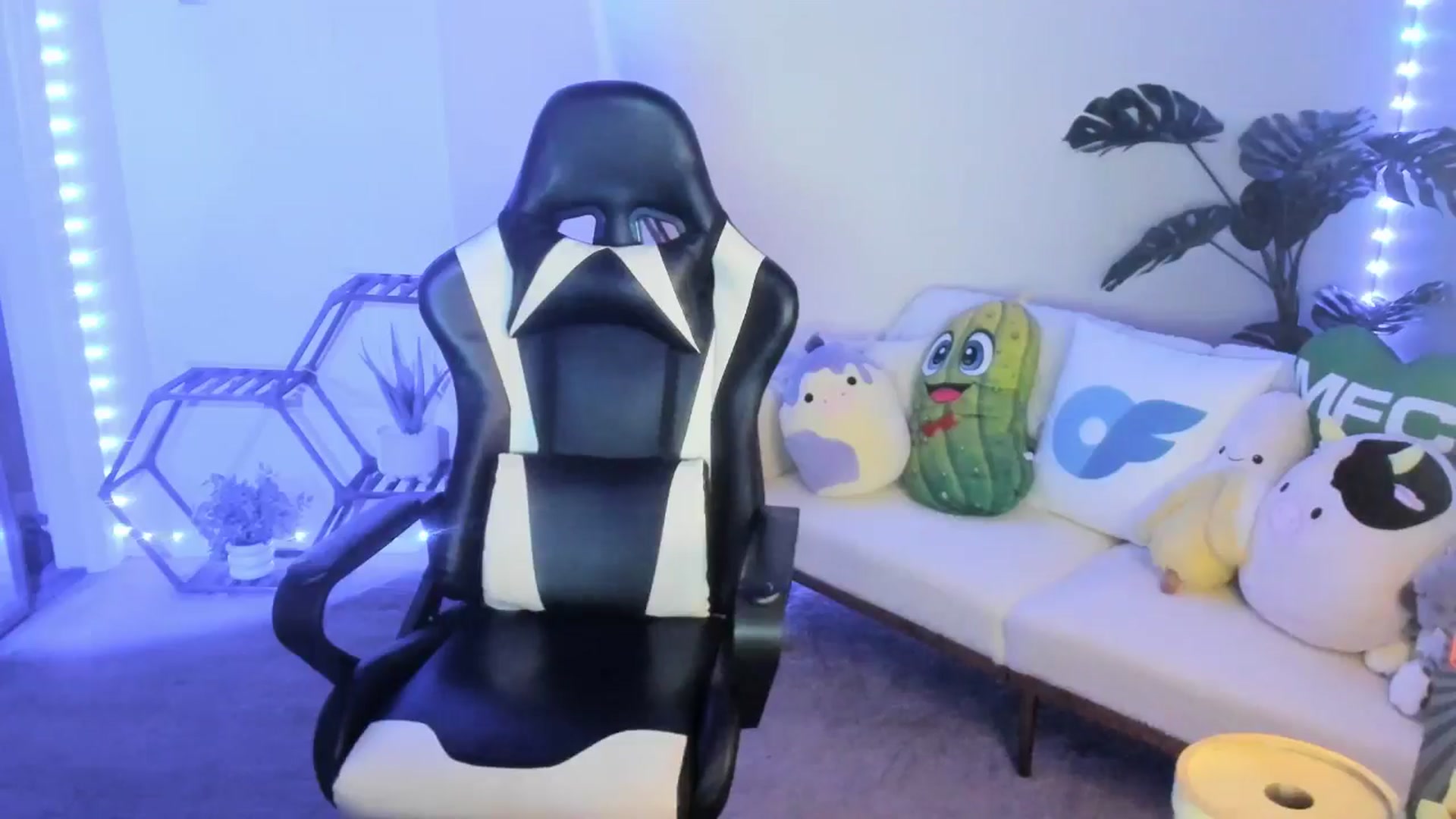 Gallery image thumbnail from badgalsisi's myfreecams stream on, 04/02/2026, 05:19 image 8 of 20