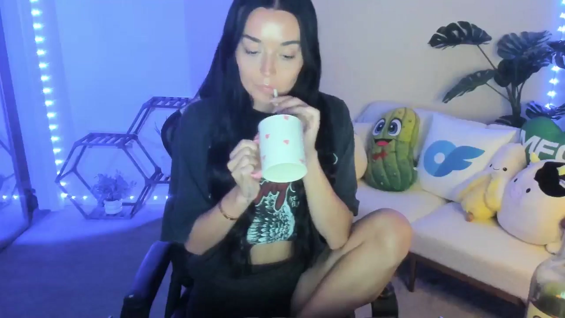 Gallery image thumbnail from badgalsisi's myfreecams stream on, 04/08/2026, 05:05 image 19 of 20