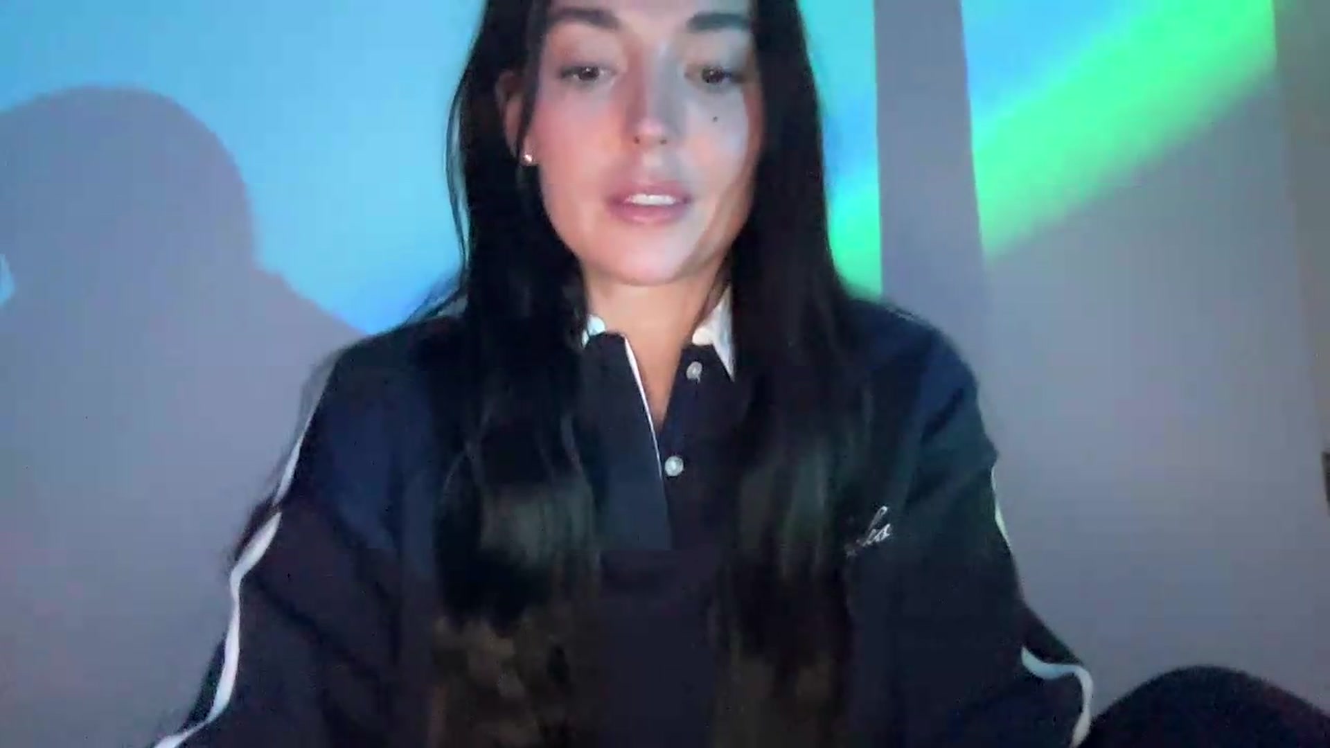 Gallery image thumbnail from badgalsisi's myfreecams stream on, 06/07/2026, 07:45 image 2 of 20