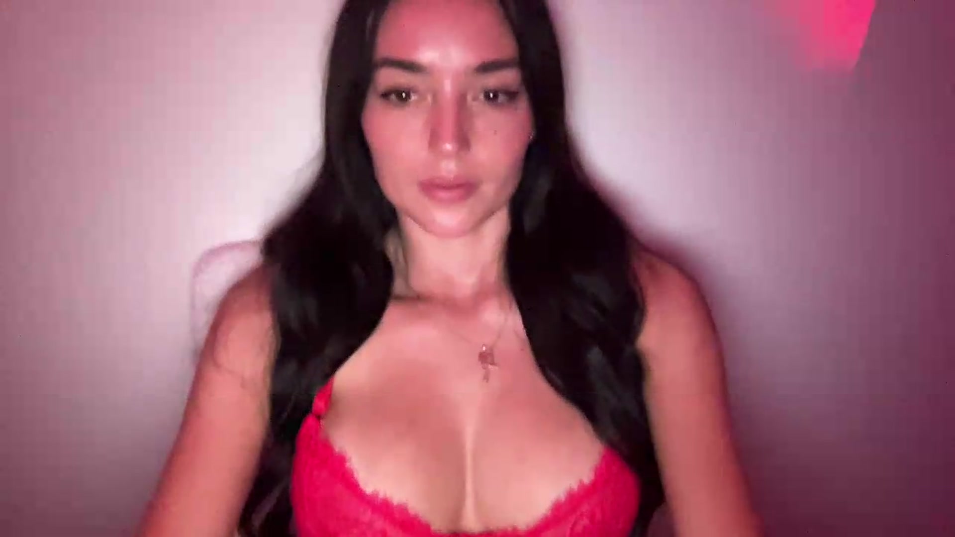 Gallery image thumbnail from badgalsisi's myfreecams stream on, 06/09/2026, 04:54 image 17 of 20