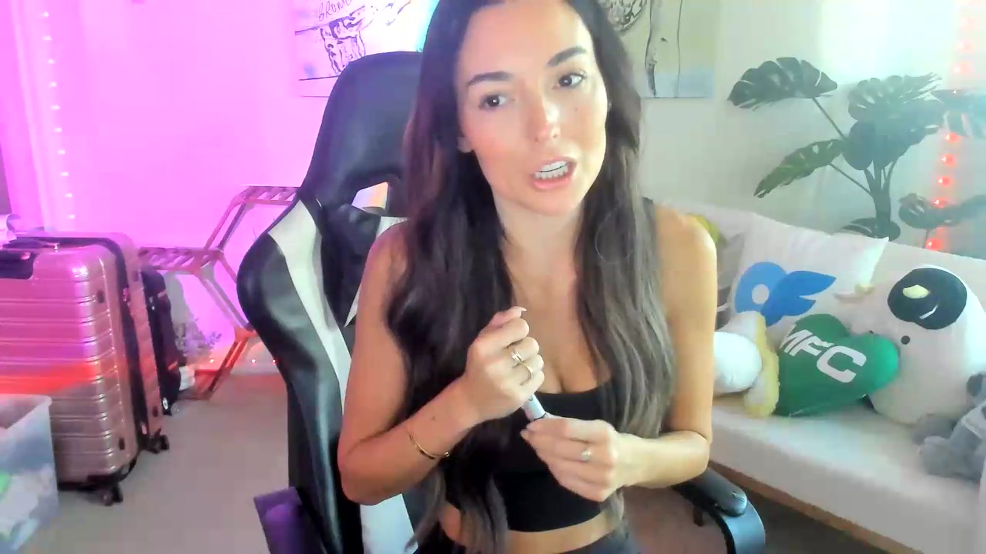 Gallery image thumbnail from badgalsisi's myfreecams stream on, 07/02/2026, 01:55 image 7 of 20