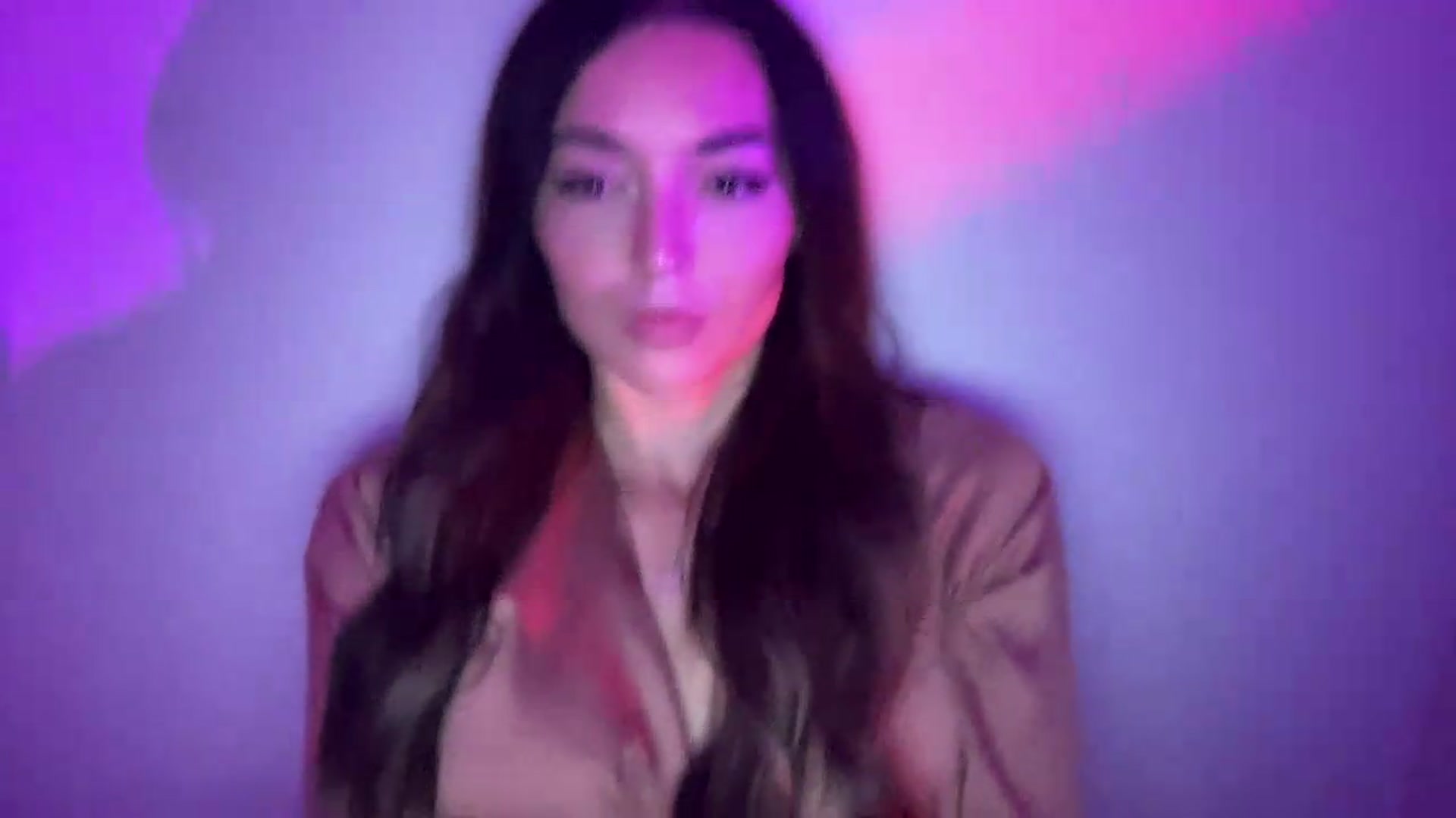 Gallery image thumbnail from badgalsisi's myfreecams stream on, 07/10/2026, 04:56 image 13 of 20