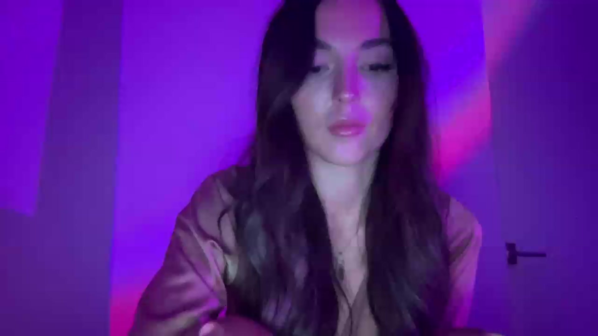 Gallery image thumbnail from badgalsisi's myfreecams stream on, 07/10/2026, 04:56 image 7 of 20