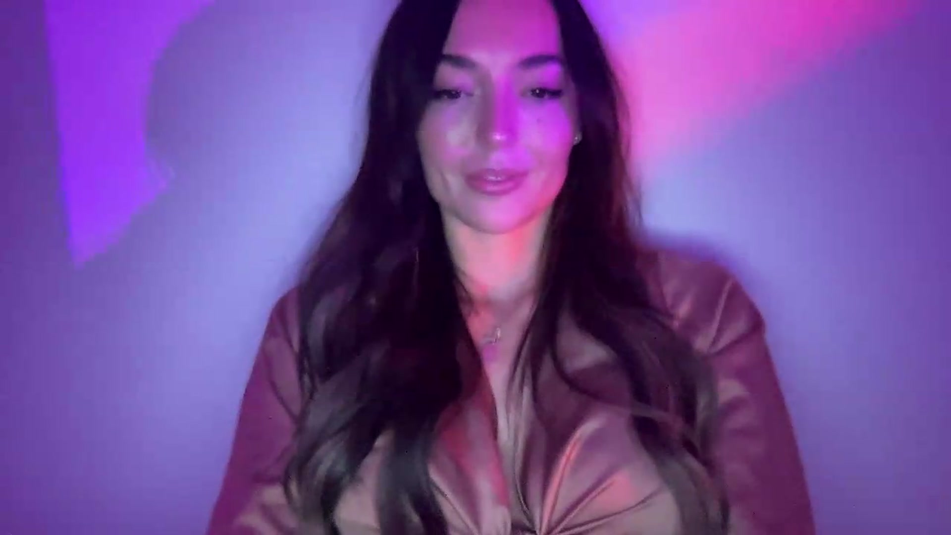Gallery image thumbnail from badgalsisi's myfreecams stream on, 07/10/2026, 06:01 image 19 of 20