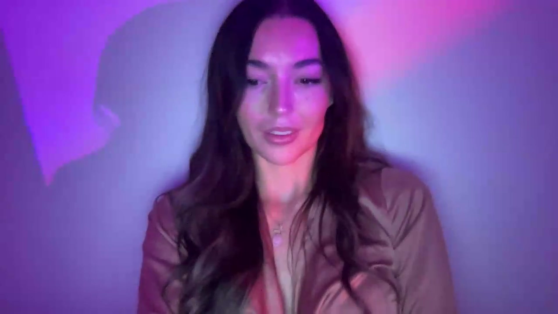 Gallery image thumbnail from badgalsisi's myfreecams stream on, 07/10/2026, 06:01 image 14 of 20