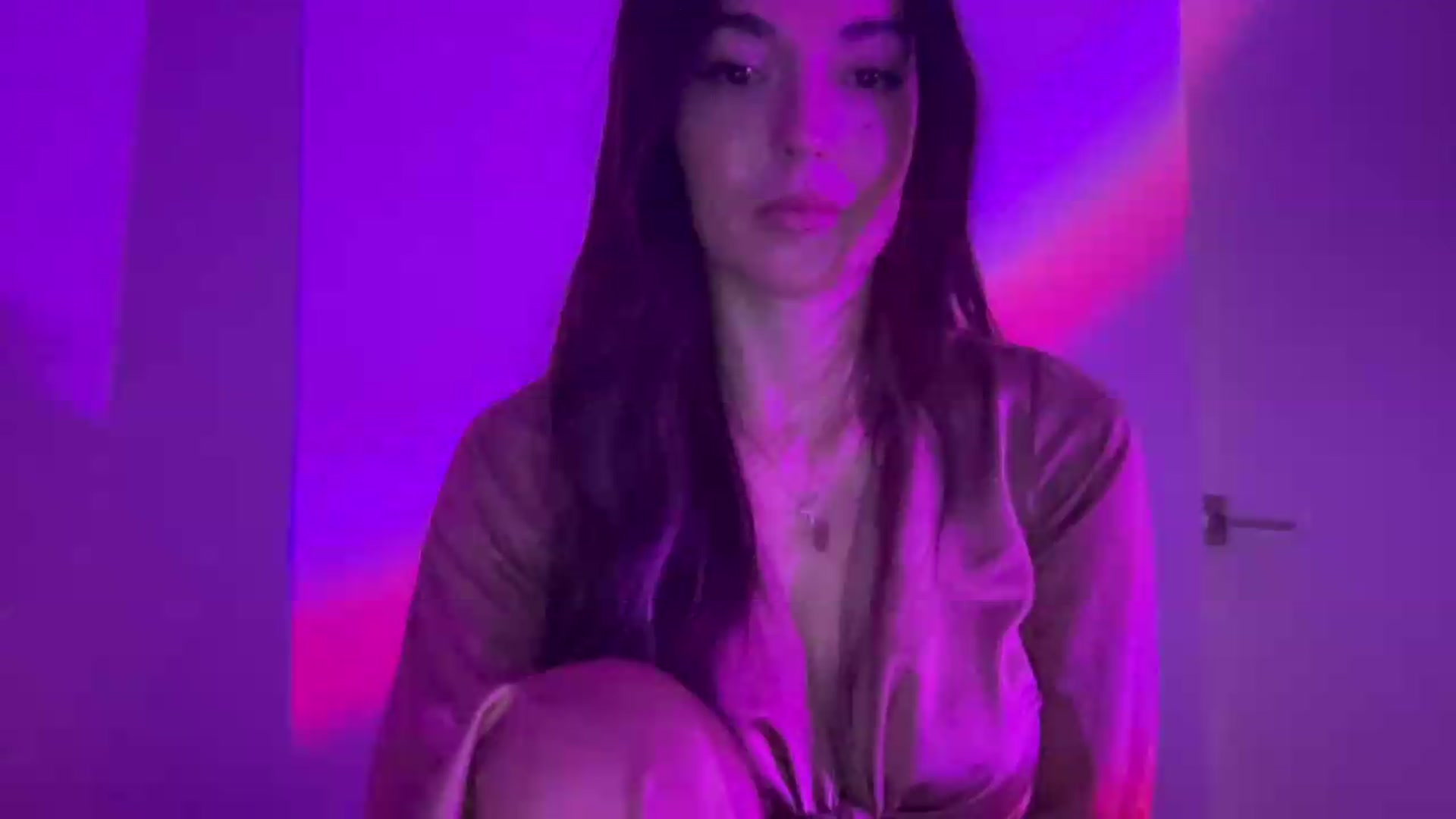 Gallery image thumbnail from badgalsisi's myfreecams stream on, 07/10/2026, 06:01 image 2 of 20