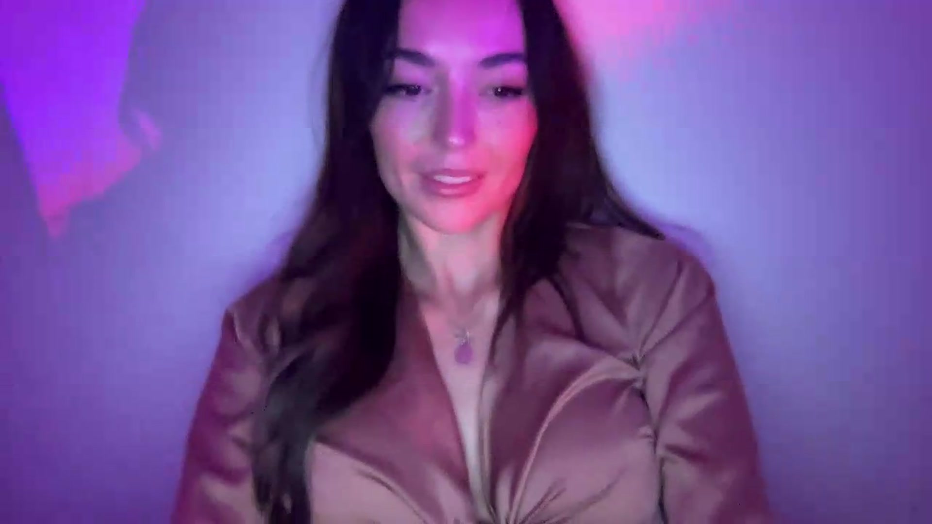 Gallery image thumbnail from badgalsisi's myfreecams stream on, 07/10/2026, 06:01 image 4 of 20