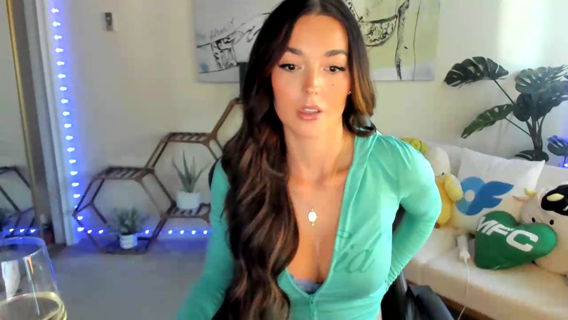 Gallery image thumbnail from badgalsisi's myfreecams stream on, 08/01/2026, 24:03 image 10 of 20