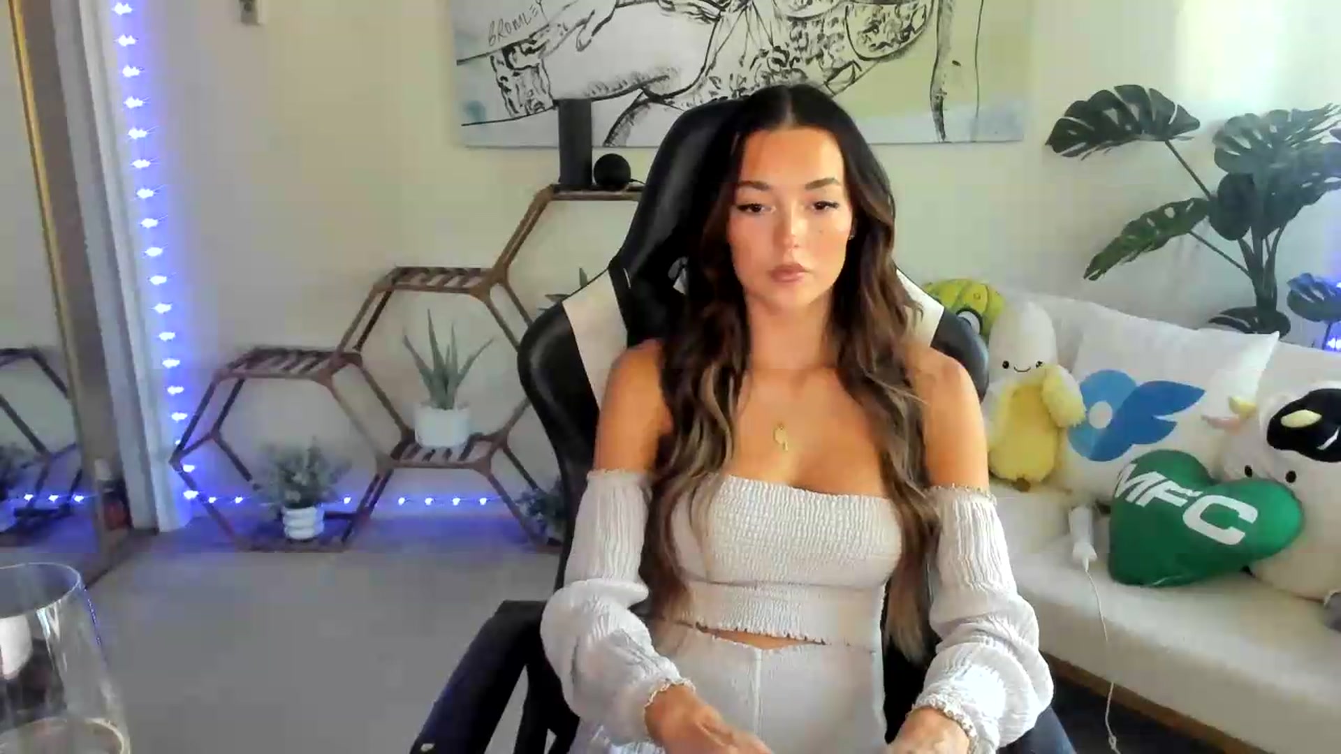 Gallery image thumbnail from badgalsisi's myfreecams stream on, 08/02/2026, 24:06 image 15 of 20