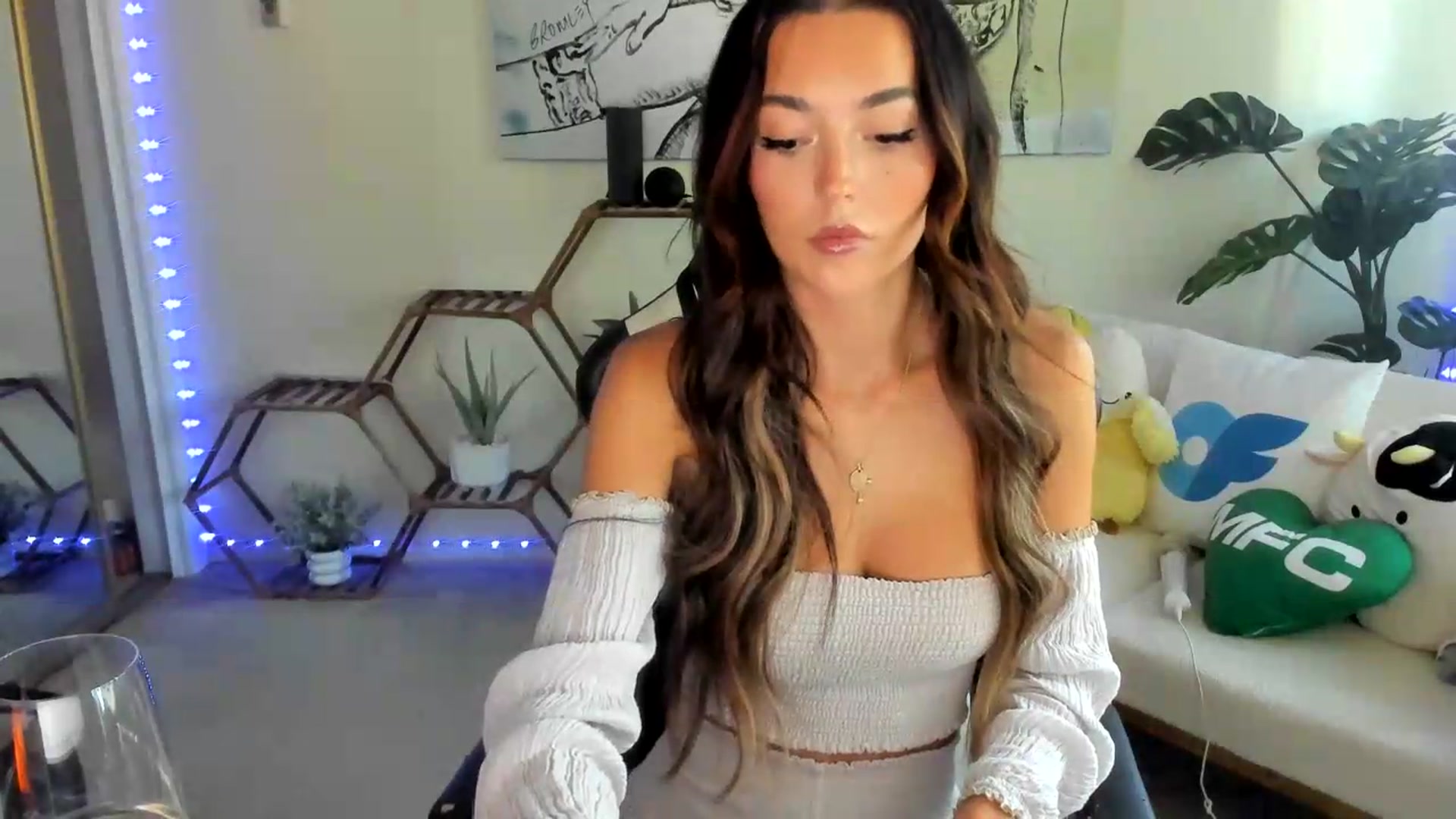 Gallery image thumbnail from badgalsisi's myfreecams stream on, 08/02/2026, 24:06 image 13 of 20