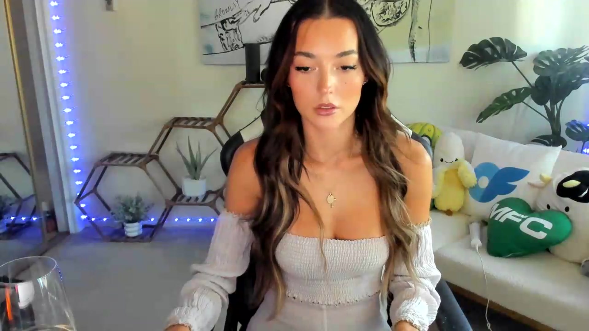 Gallery image thumbnail from badgalsisi's myfreecams stream on, 08/02/2026, 24:06 image 14 of 20