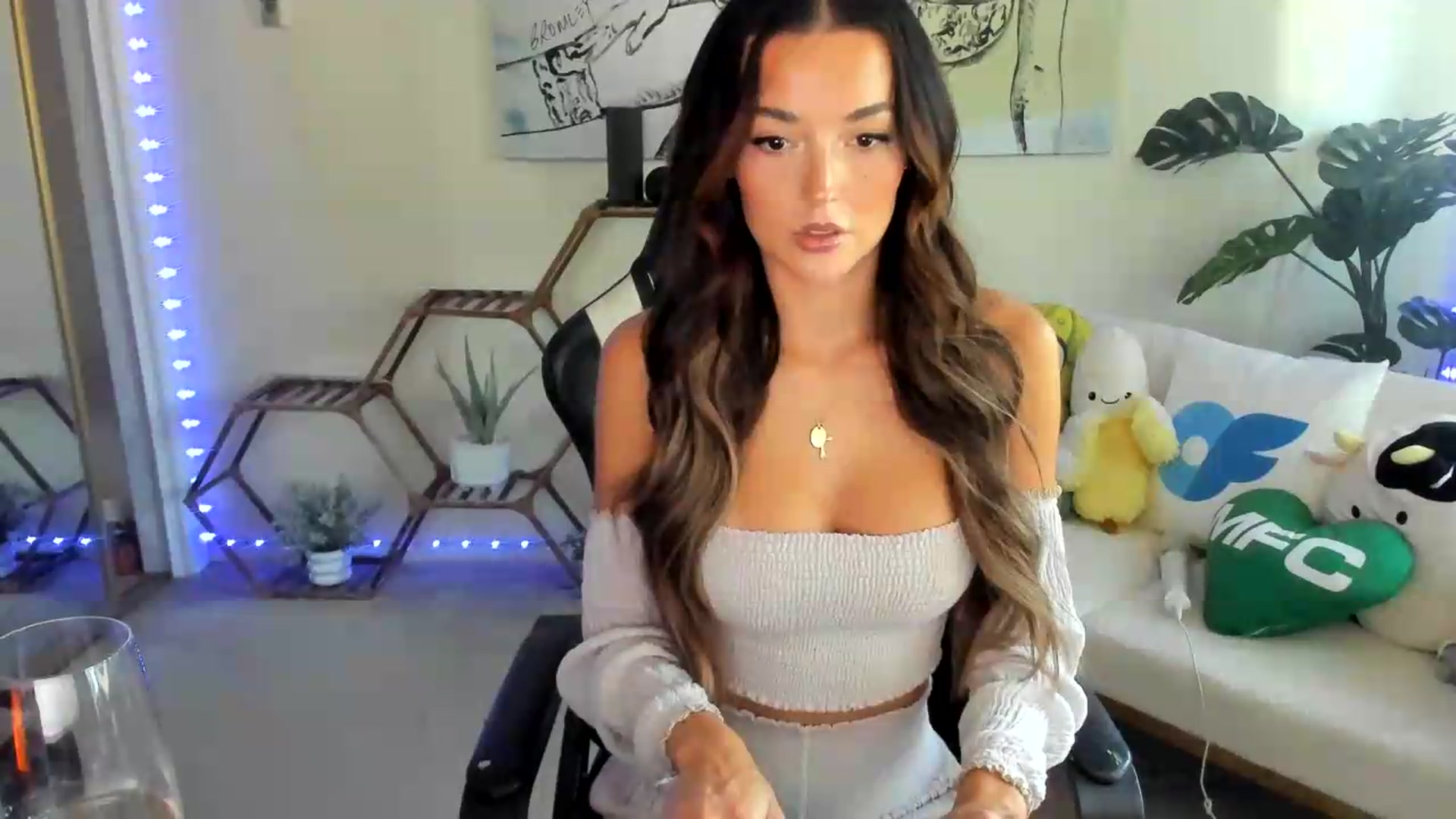Gallery image thumbnail from badgalsisi's myfreecams stream on, 08/02/2026, 24:06 image 16 of 20
