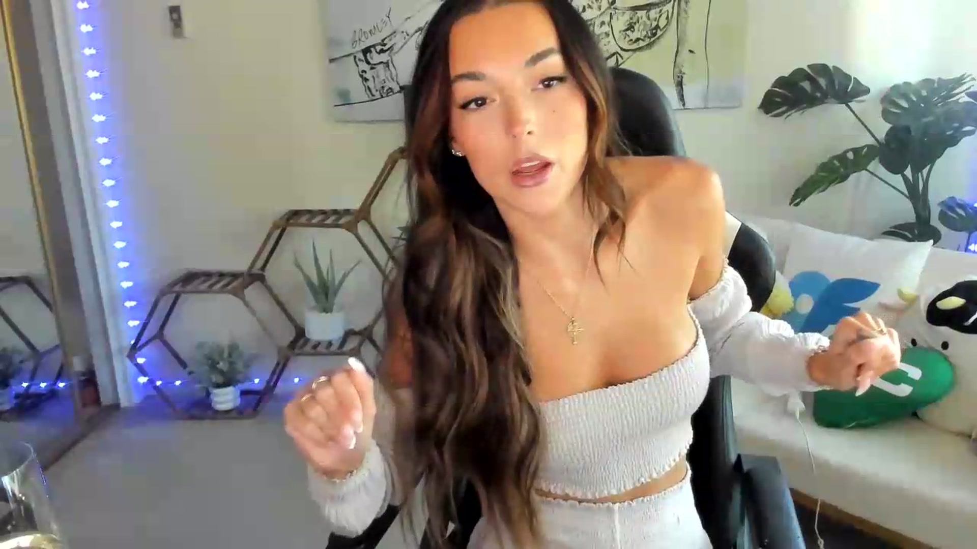 Gallery image thumbnail from badgalsisi's myfreecams stream on, 08/02/2026, 24:06 image 7 of 20