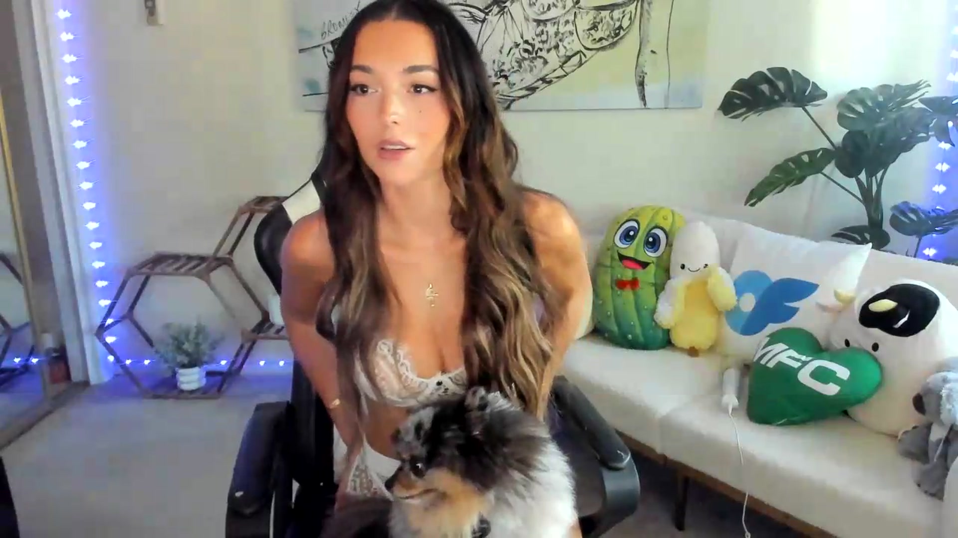 Gallery image thumbnail from badgalsisi's myfreecams stream on, 08/02/2026, 24:14 image 14 of 20