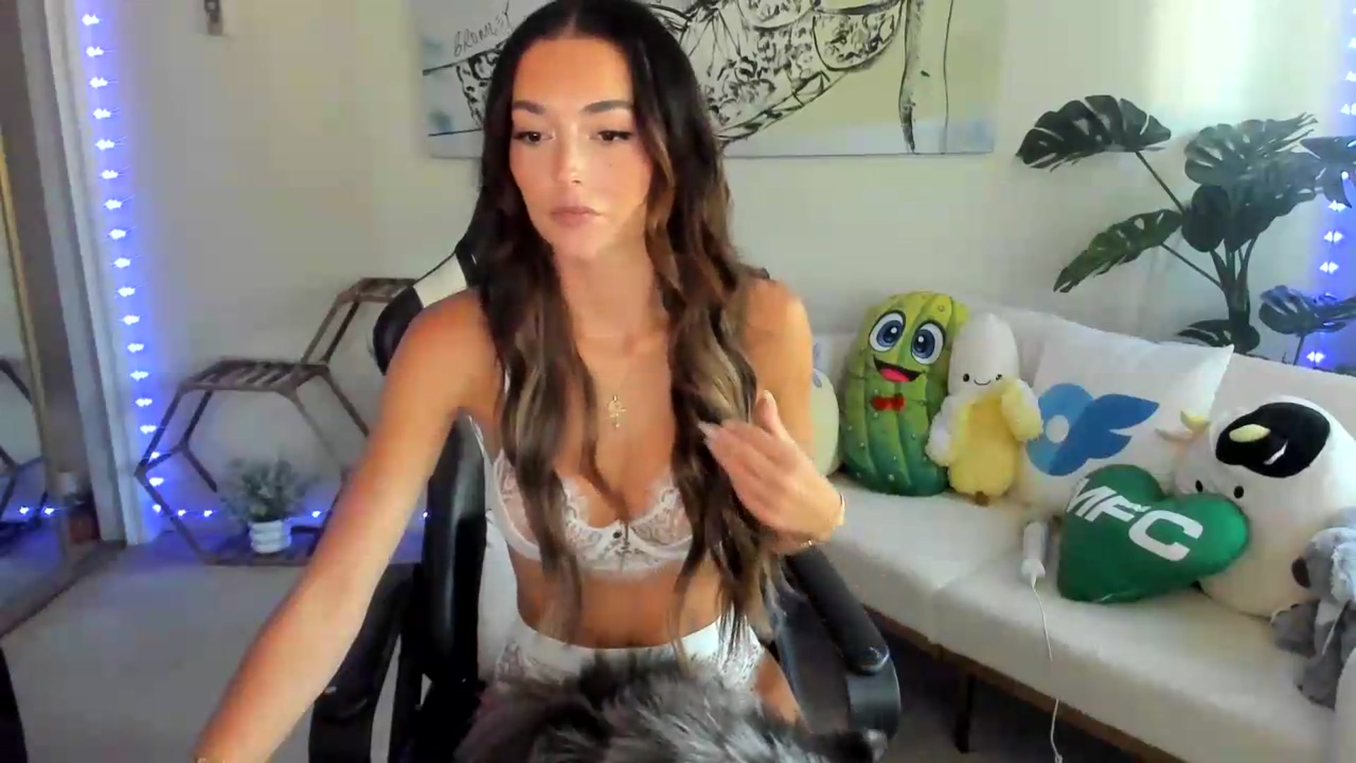 Gallery image thumbnail from badgalsisi's myfreecams stream on, 08/02/2026, 24:14 image 9 of 20