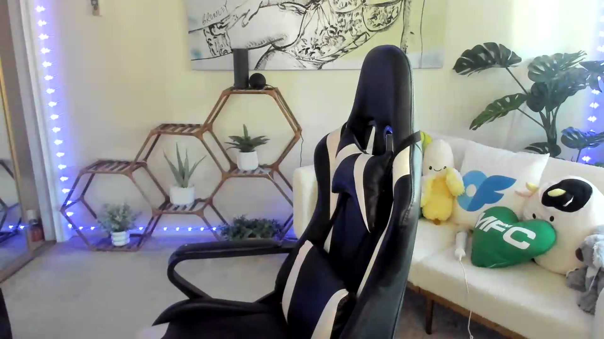 Gallery image thumbnail from badgalsisi's myfreecams stream on, 08/02/2026, 24:14 image 18 of 20