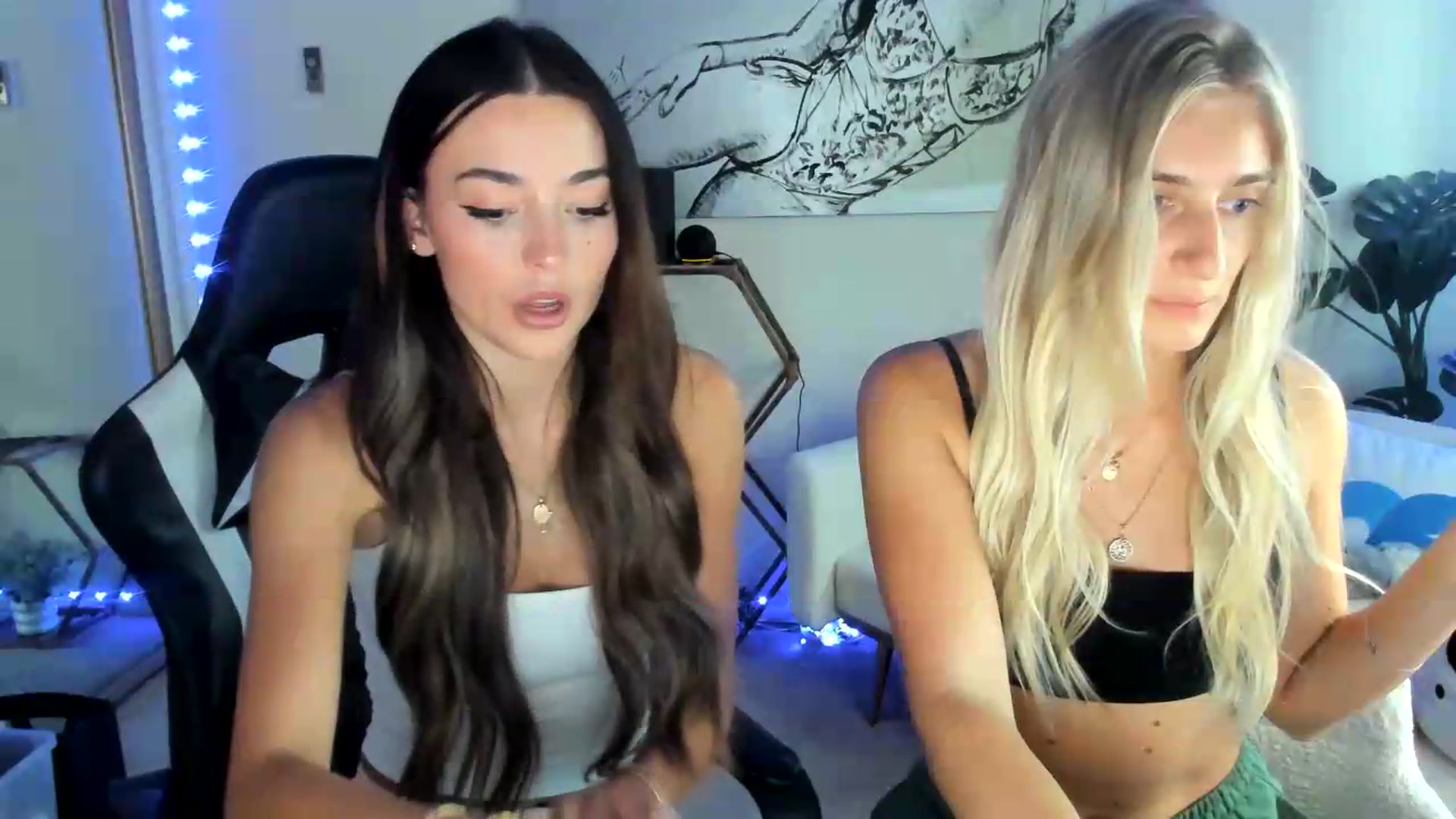 Gallery image thumbnail from badgalsisi's myfreecams stream on, 08/10/2026, 02:28 image 6 of 20