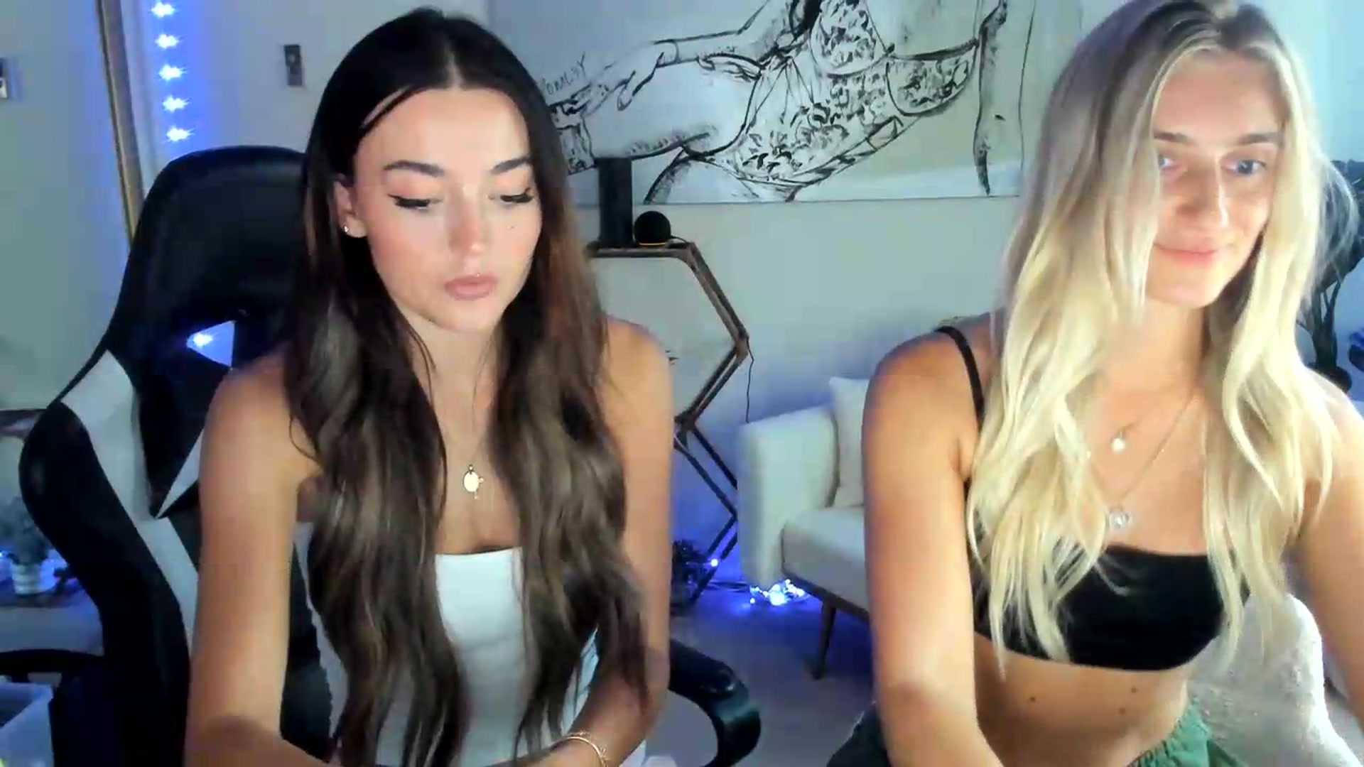 Gallery image thumbnail from badgalsisi's myfreecams stream on, 08/10/2026, 02:28 image 4 of 20
