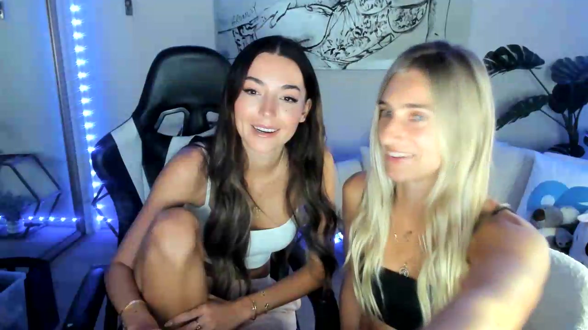 Gallery image thumbnail from badgalsisi's myfreecams stream on, 08/10/2026, 04:51 image 15 of 20