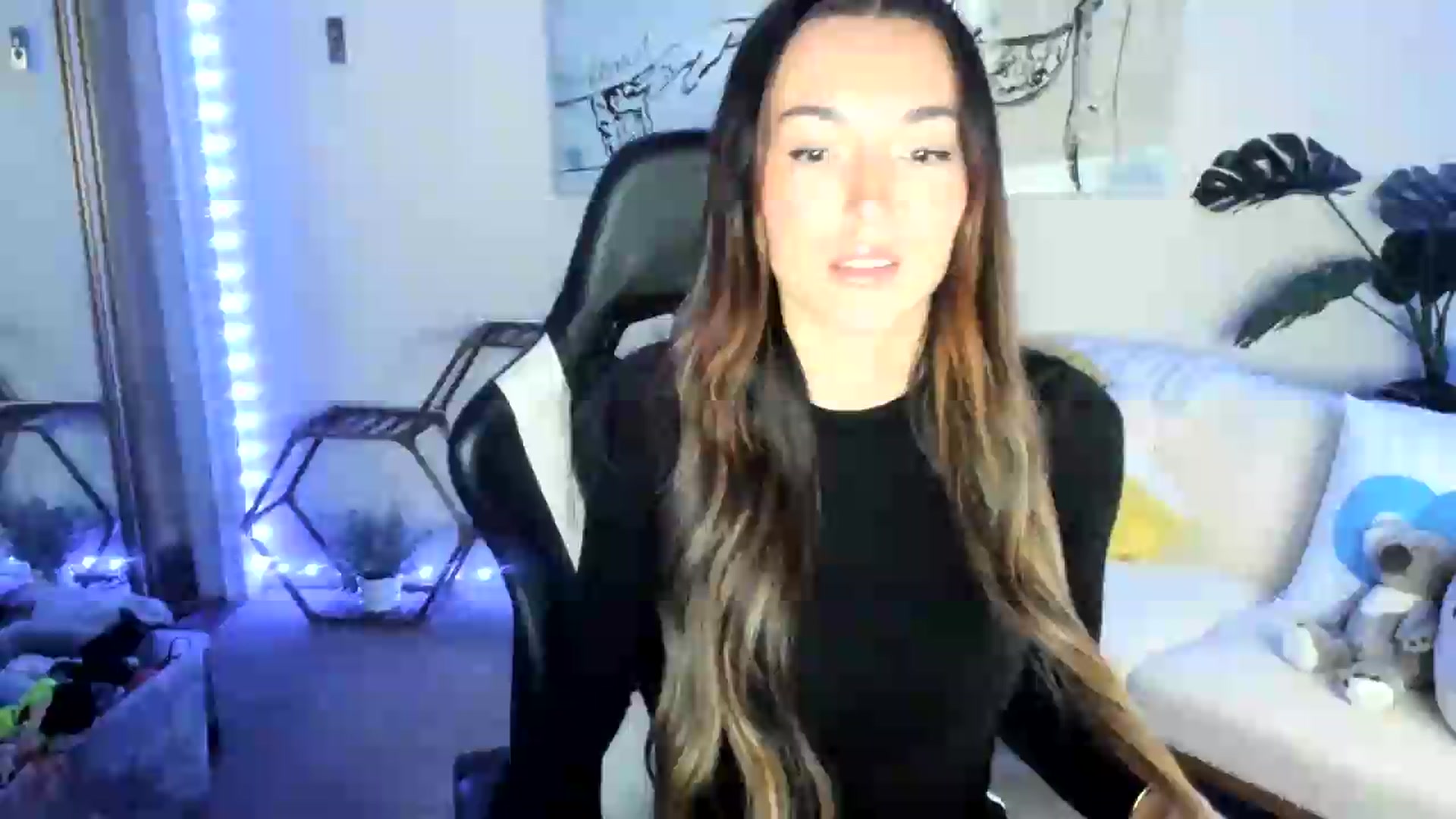 Gallery image thumbnail from badgalsisi's myfreecams stream on, 09/07/2026, 06:25 image 1 of 20