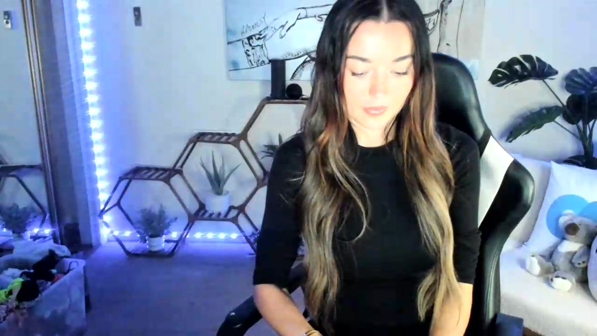 Gallery image thumbnail from badgalsisi's myfreecams stream on, 09/07/2026, 06:25 image 3 of 20