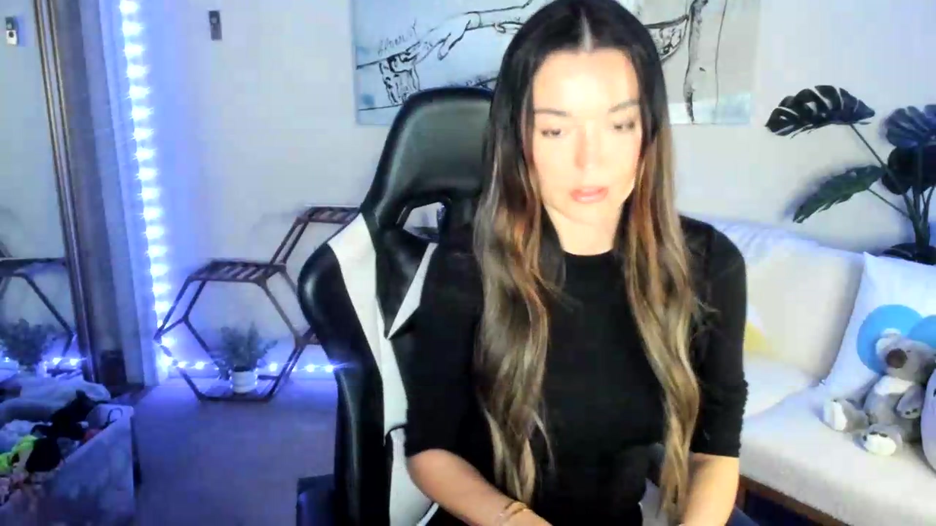 Gallery image thumbnail from badgalsisi's myfreecams stream on, 09/07/2026, 06:25 image 2 of 20