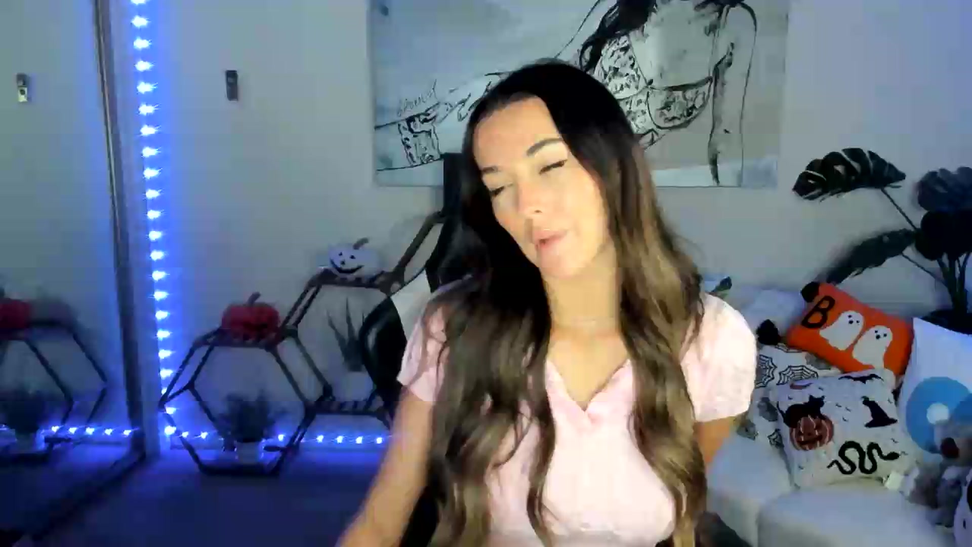 Gallery image thumbnail from badgalsisi's myfreecams stream on, 09/14/2026, 05:14 image 1 of 20