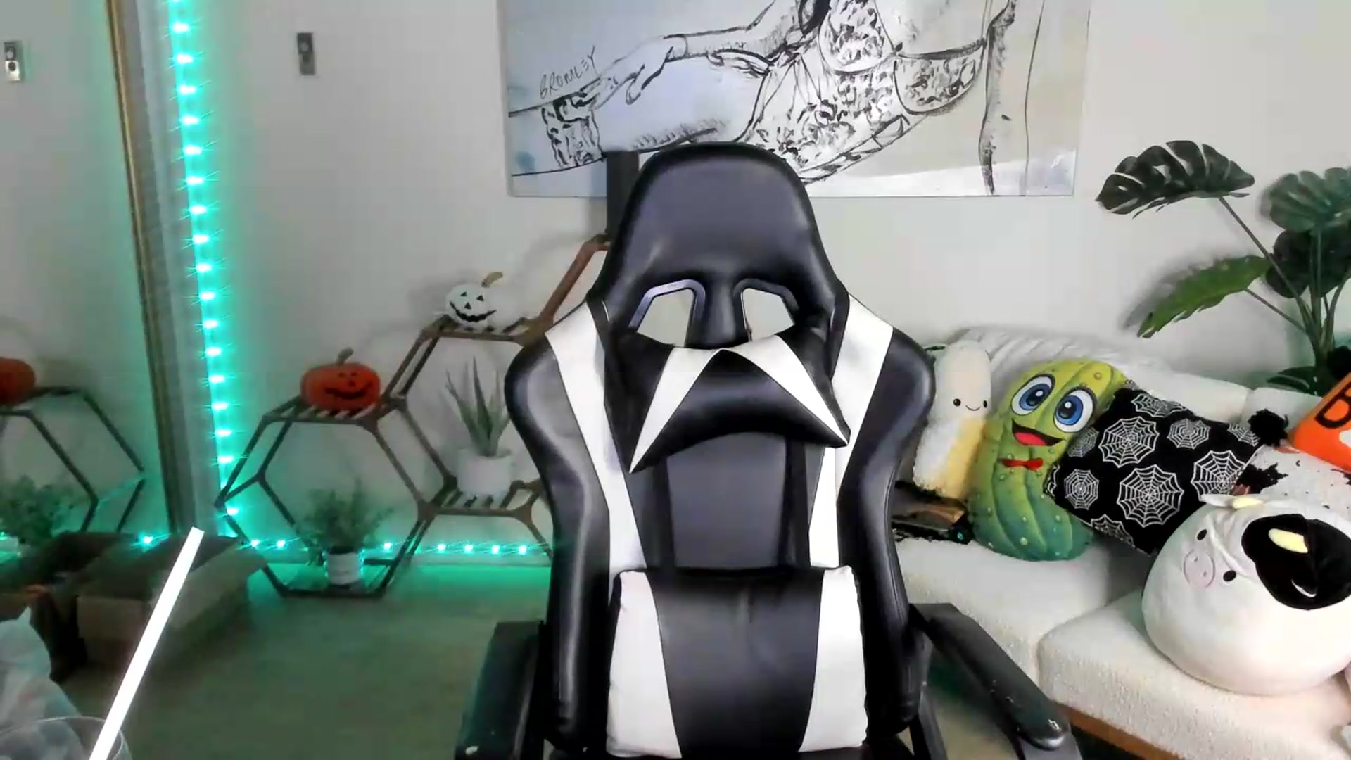 Gallery image thumbnail from badgalsisi's myfreecams stream on, 09/25/2026, 03:23 image 15 of 20