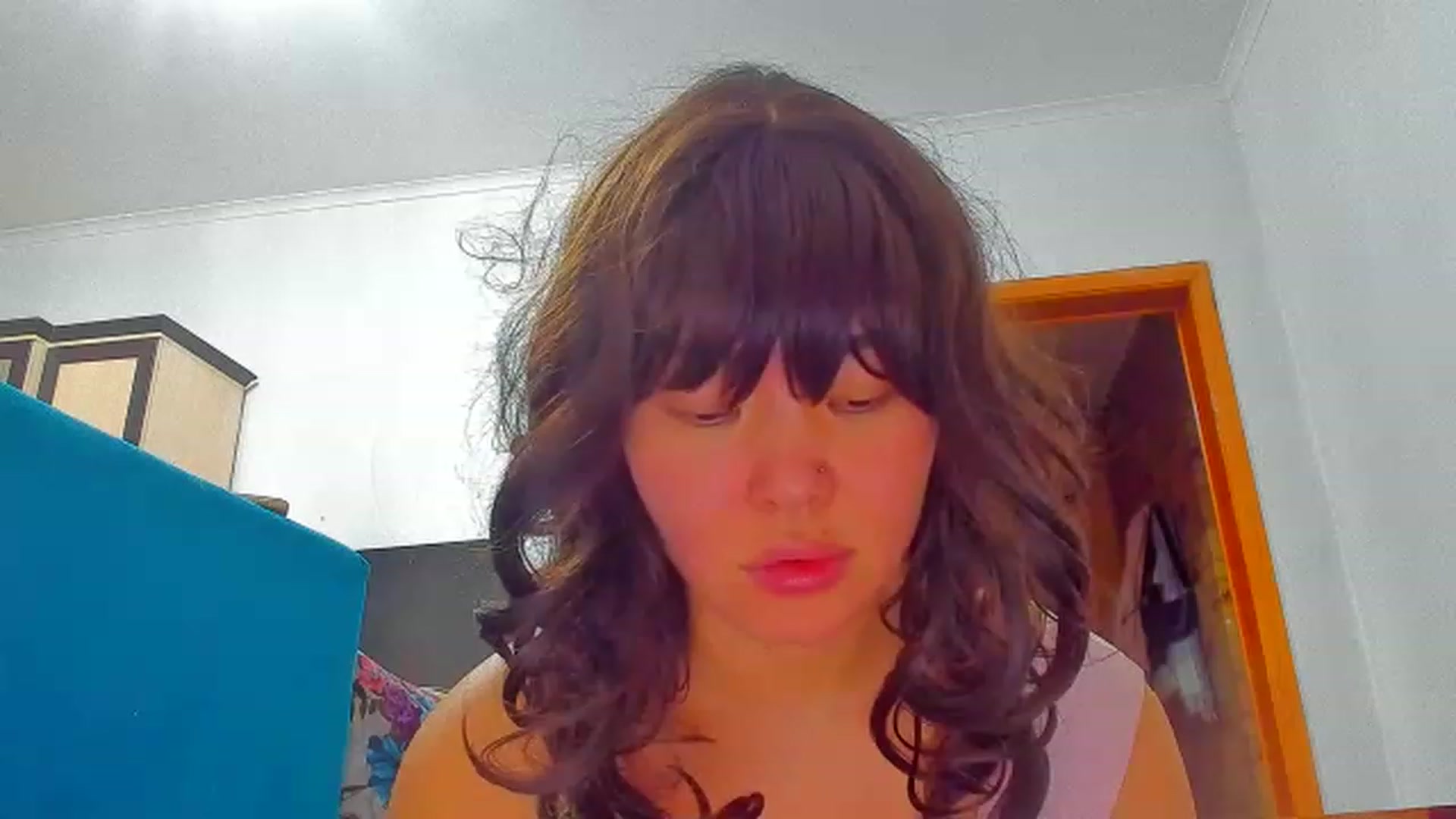 Gallery image thumbnail from baebella's myfreecams stream on, 02/07/2023, 12:32 image 4 of 20