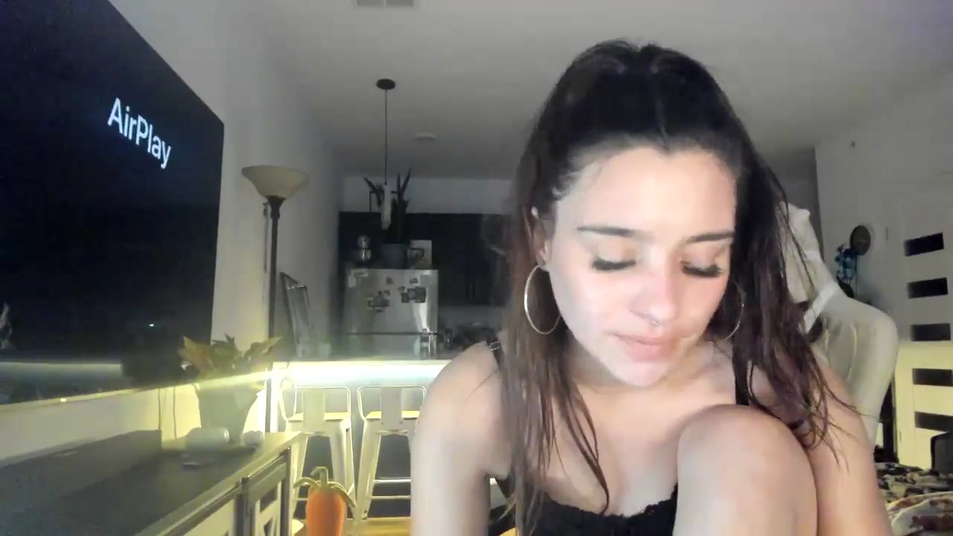 Gallery image thumbnail from bakedbella's myfreecams stream on, 10/24/2024, 09:19 image 3 of 20