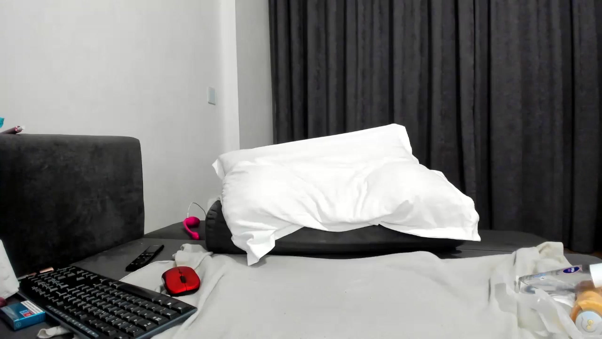 Gallery image thumbnail from barbie__girl's myfreecams stream on, 06/19/2024, 21:26 image 12 of 20