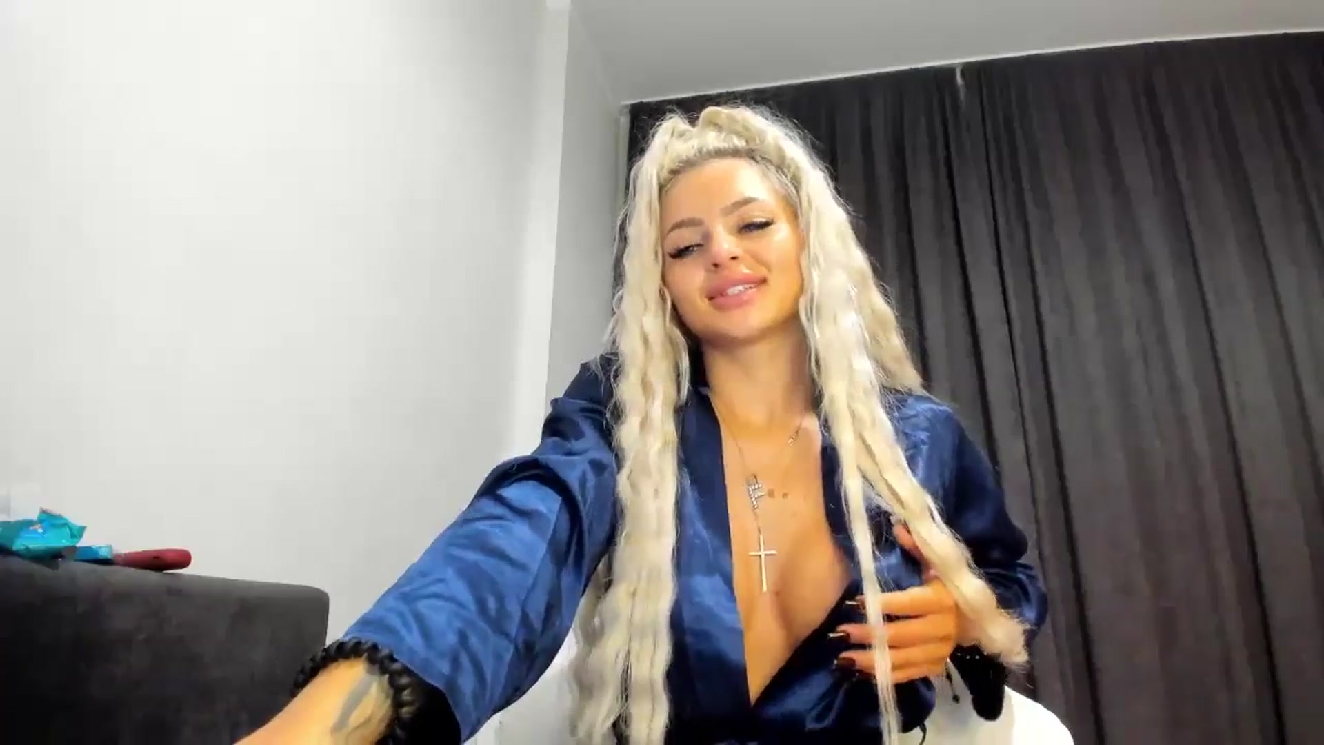 Gallery image thumbnail from barbie__girl's myfreecams stream on, 06/19/2024, 21:26 image 19 of 20