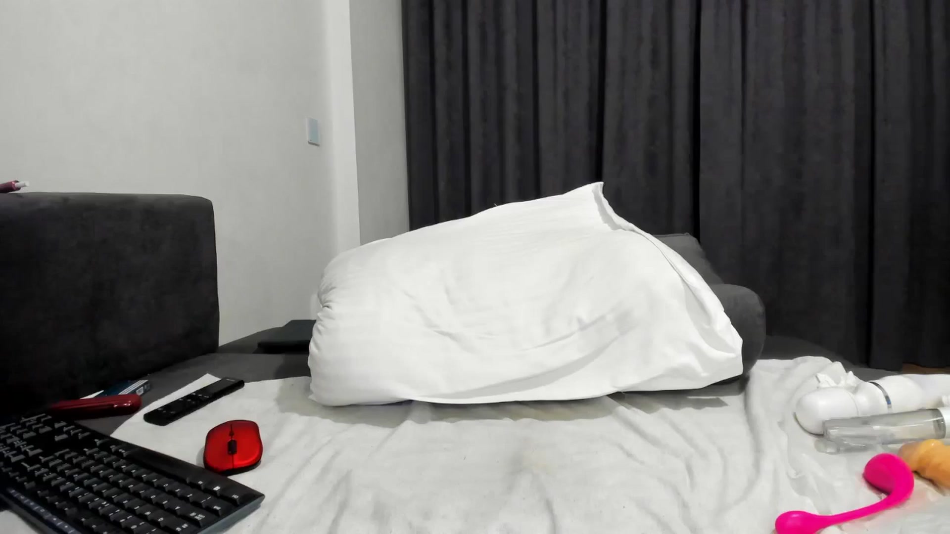 Gallery image thumbnail from barbie__girl's myfreecams stream on, 06/24/2024, 20:19 image 18 of 20