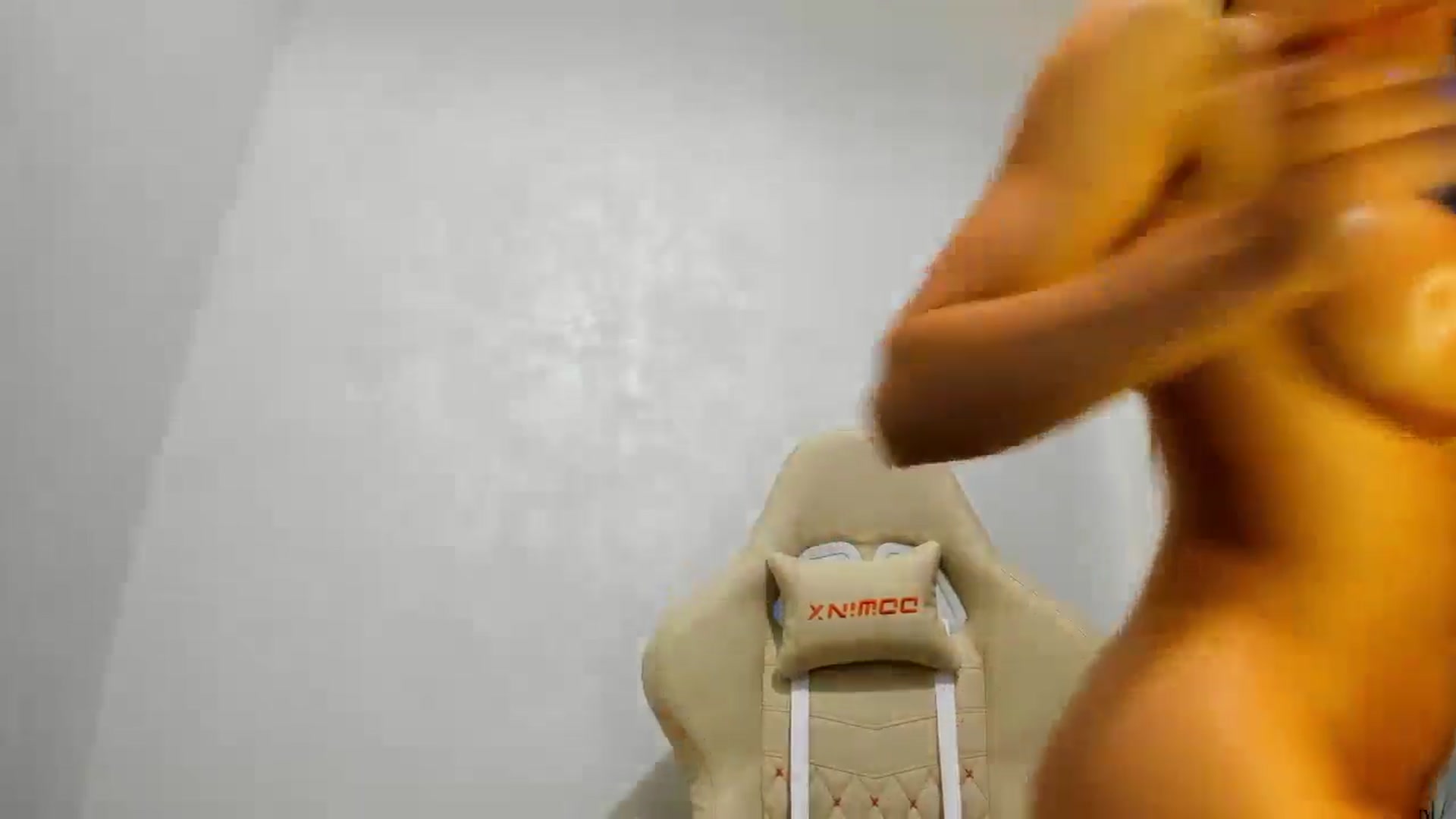 Gallery image thumbnail from barbie__girl's myfreecams stream on, 07/22/2024, 20:11 image 6 of 20