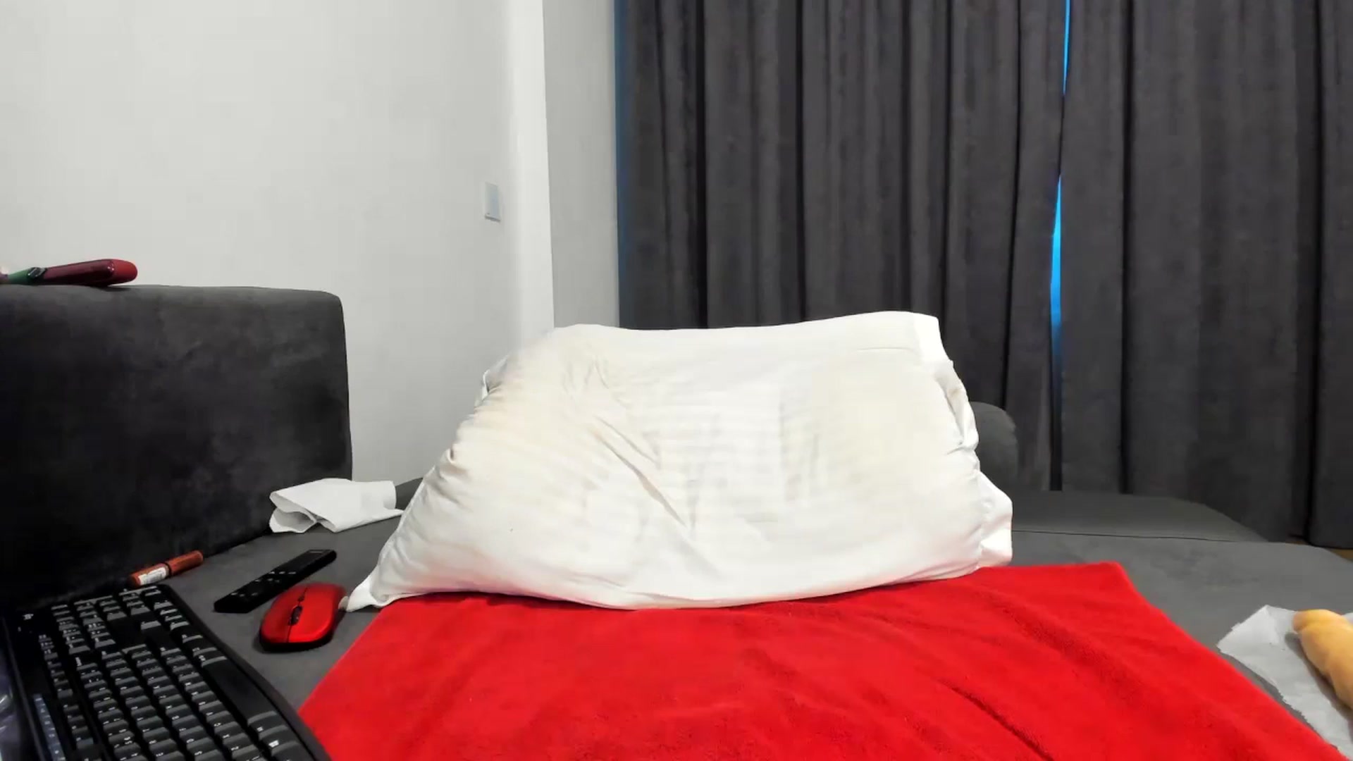 Gallery image thumbnail from barbie__girl's myfreecams stream on, 08/23/2024, 17:00 image 20 of 20