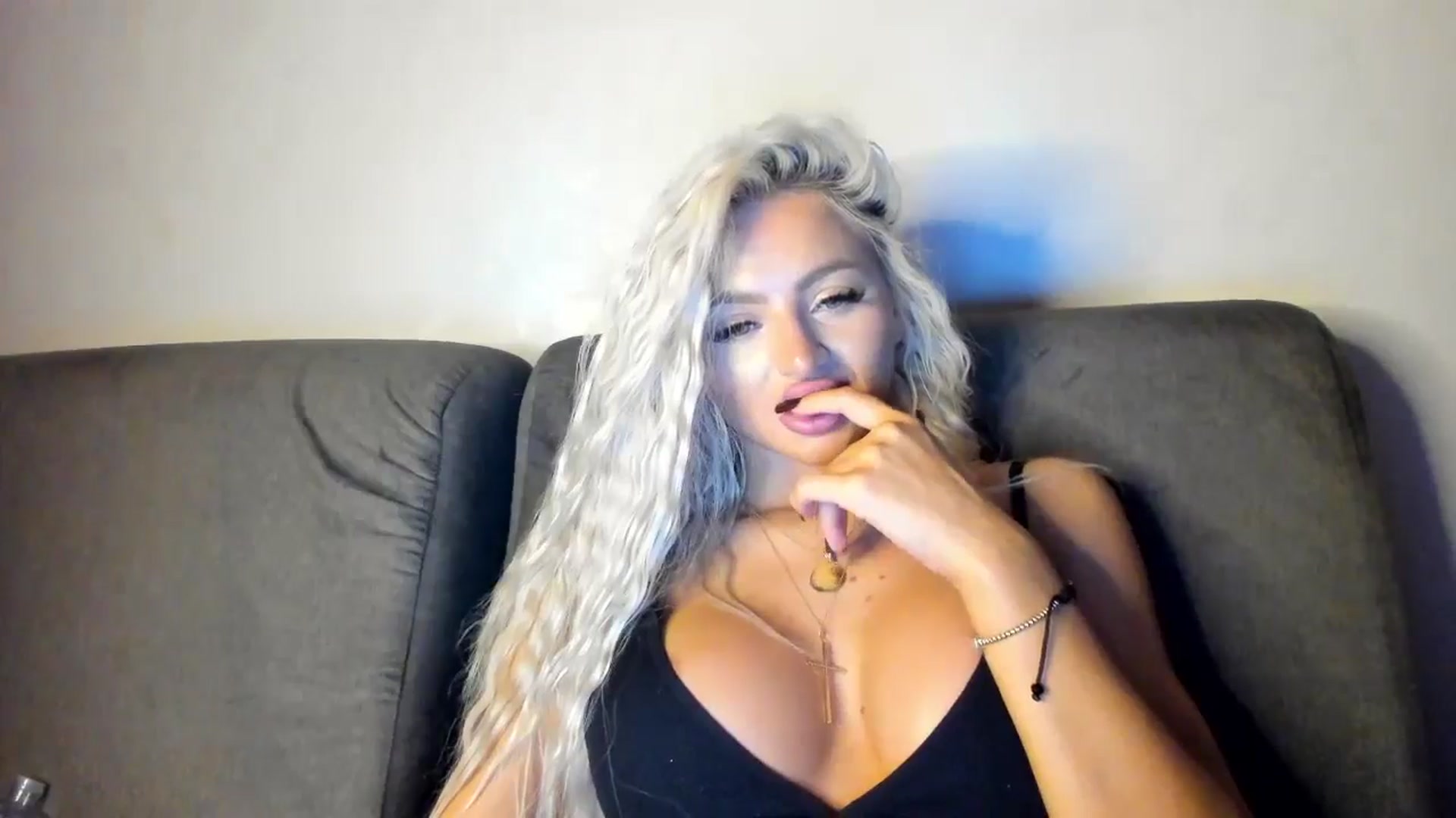 Gallery image thumbnail from barbie__girl's myfreecams stream on, 09/10/2024, 05:00 image 17 of 20