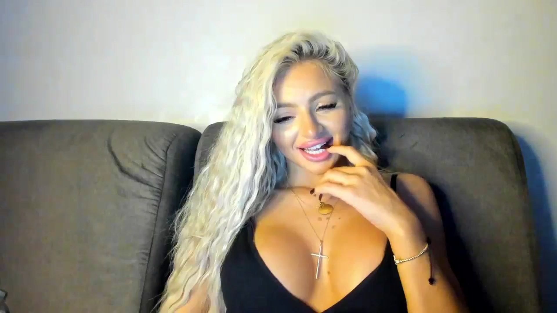 Gallery image thumbnail from barbie__girl's myfreecams stream on, 09/10/2024, 05:00 image 8 of 20