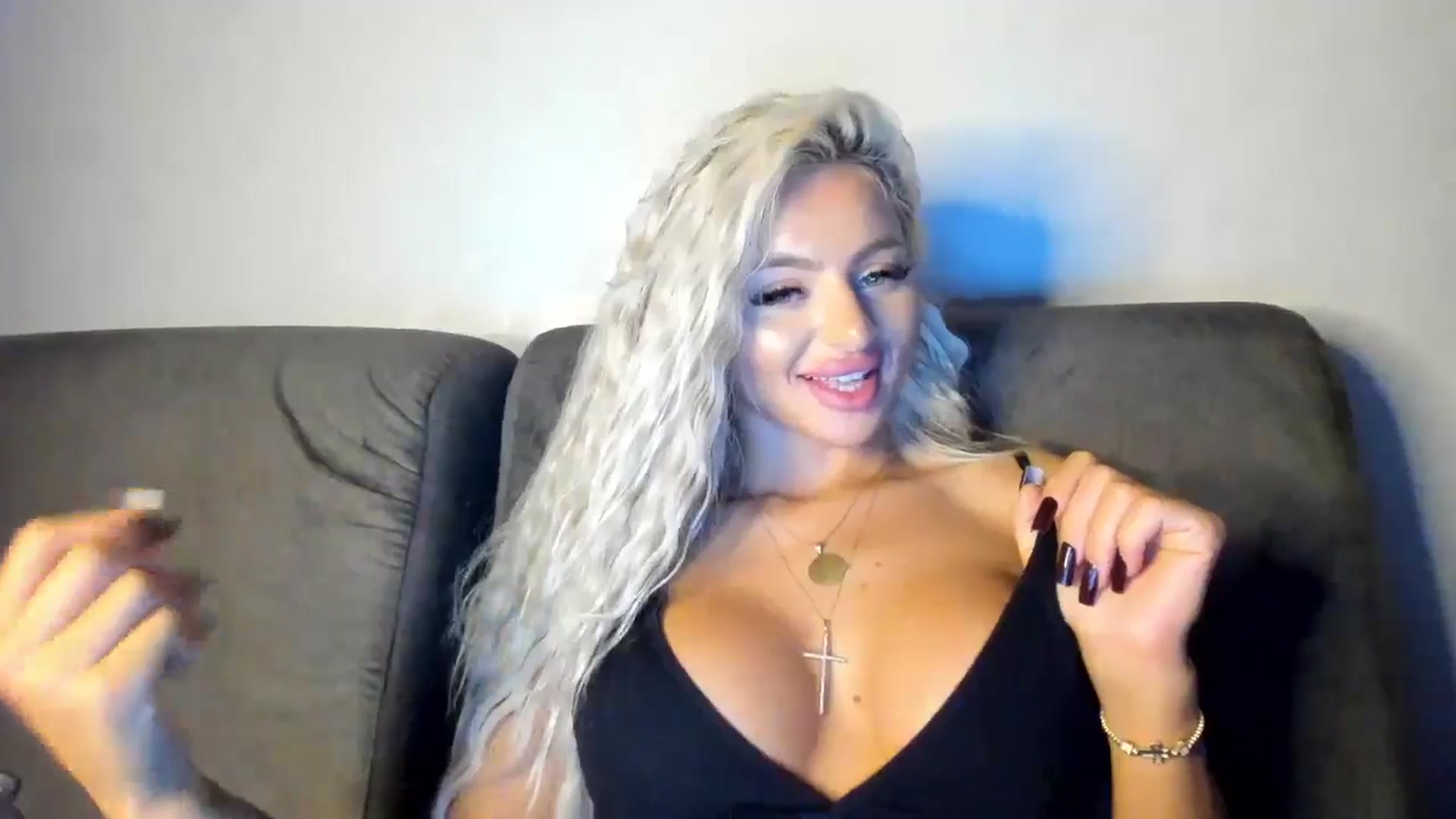 Gallery image thumbnail from barbie__girl's myfreecams stream on, 09/10/2024, 05:00 image 9 of 20