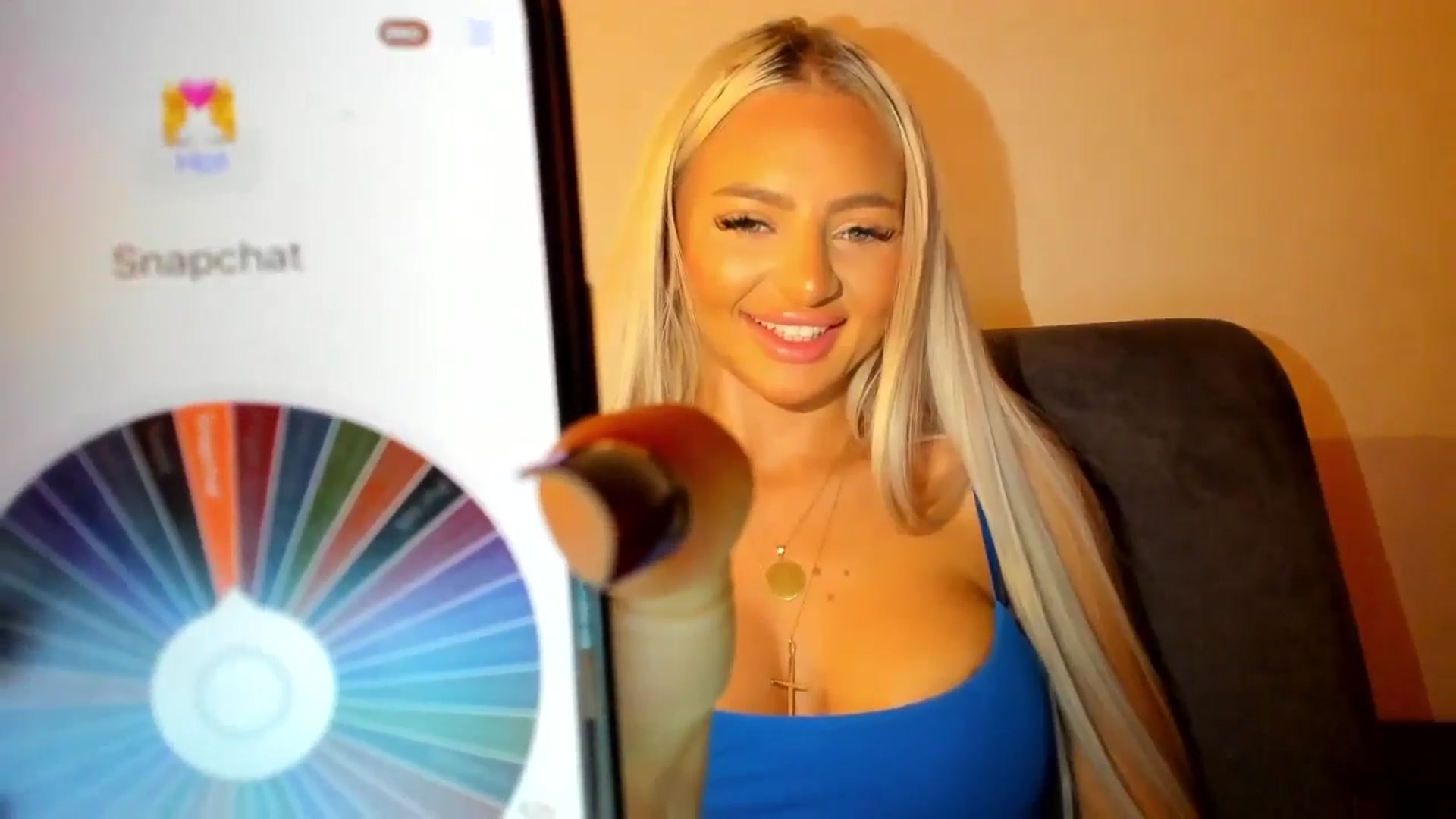 Gallery image thumbnail from barbie__girl's myfreecams stream on, 09/22/2024, 21:20 image 8 of 20