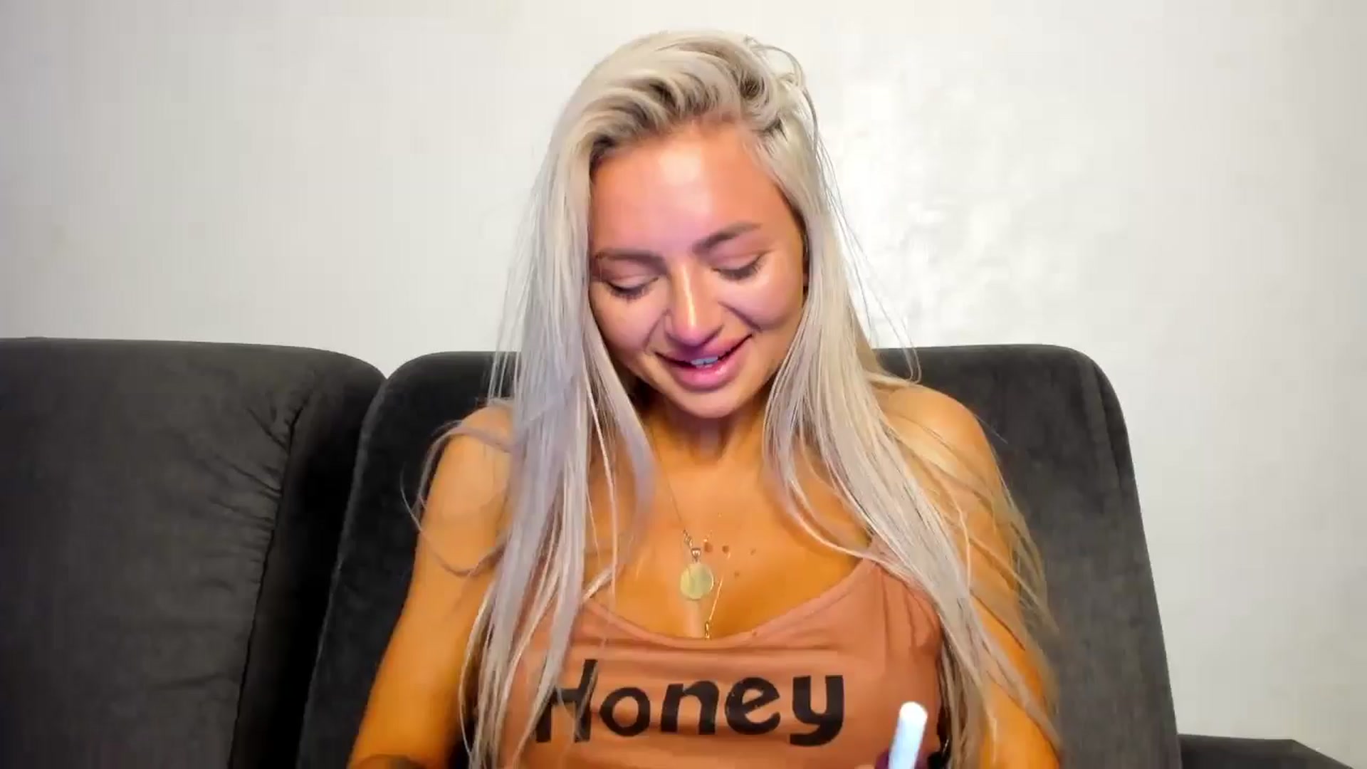 Gallery image thumbnail from barbie__girl's myfreecams stream on, 11/15/2024, 16:18 image 1 of 20