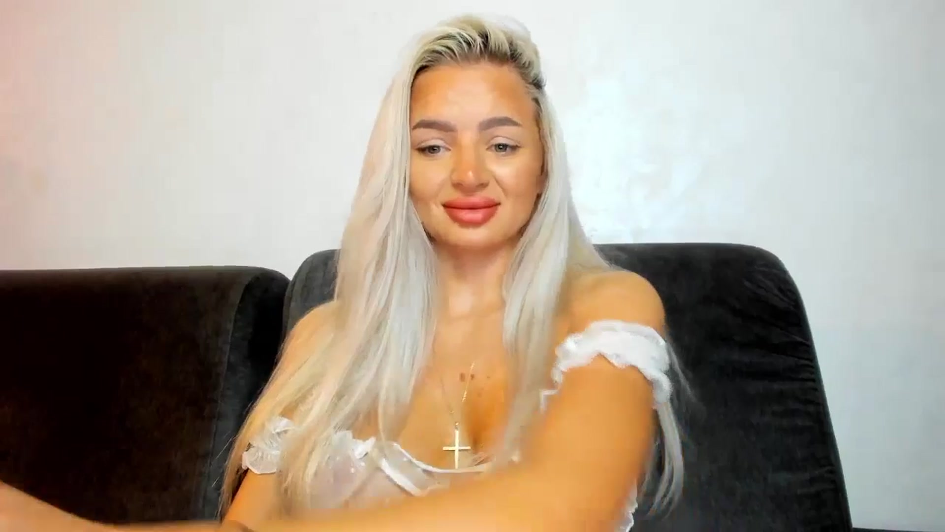 Gallery image thumbnail from barbie__girl's myfreecams stream on, 11/20/2024, 14:26 image 16 of 20