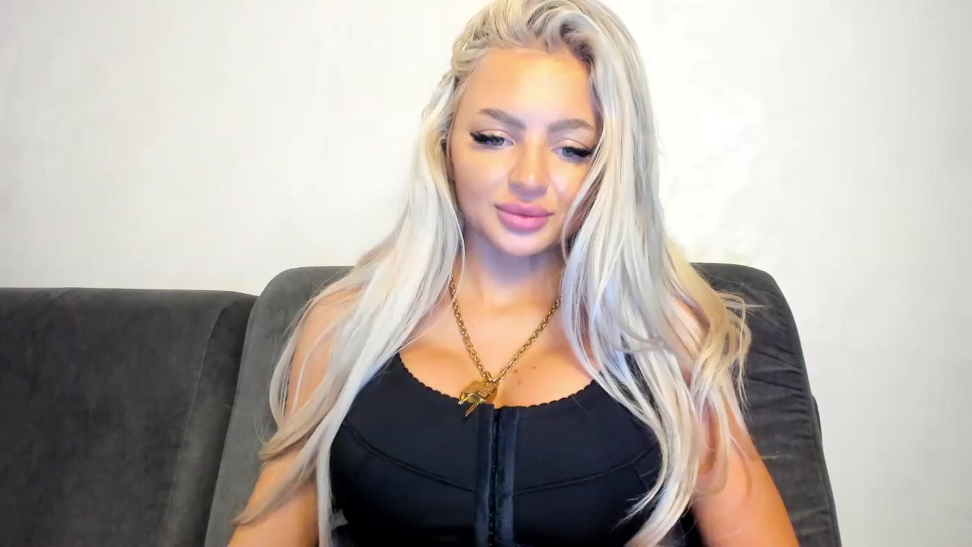 Gallery image thumbnail from barbie__girl's myfreecams stream on, 01/03/2025, 03:55 image 10 of 20