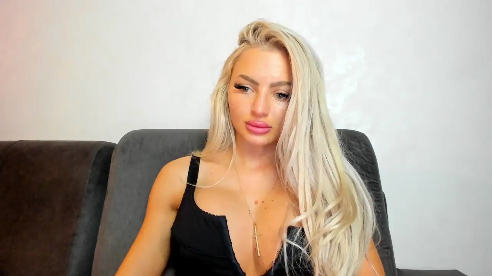 Gallery image thumbnail from barbie__girl's myfreecams stream on, 01/03/2025, 22:10 image 2 of 20