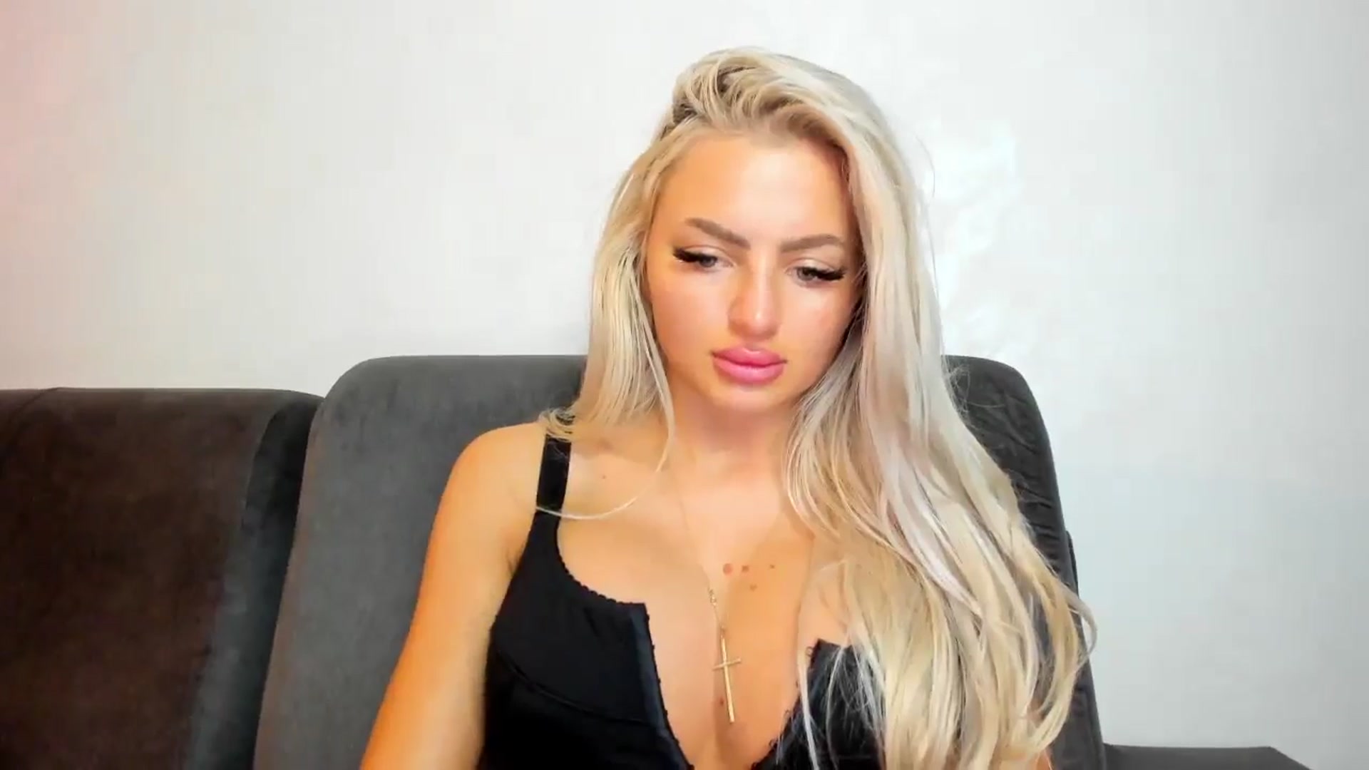 Gallery image thumbnail from barbie__girl's myfreecams stream on, 01/03/2025, 22:10 image 4 of 20