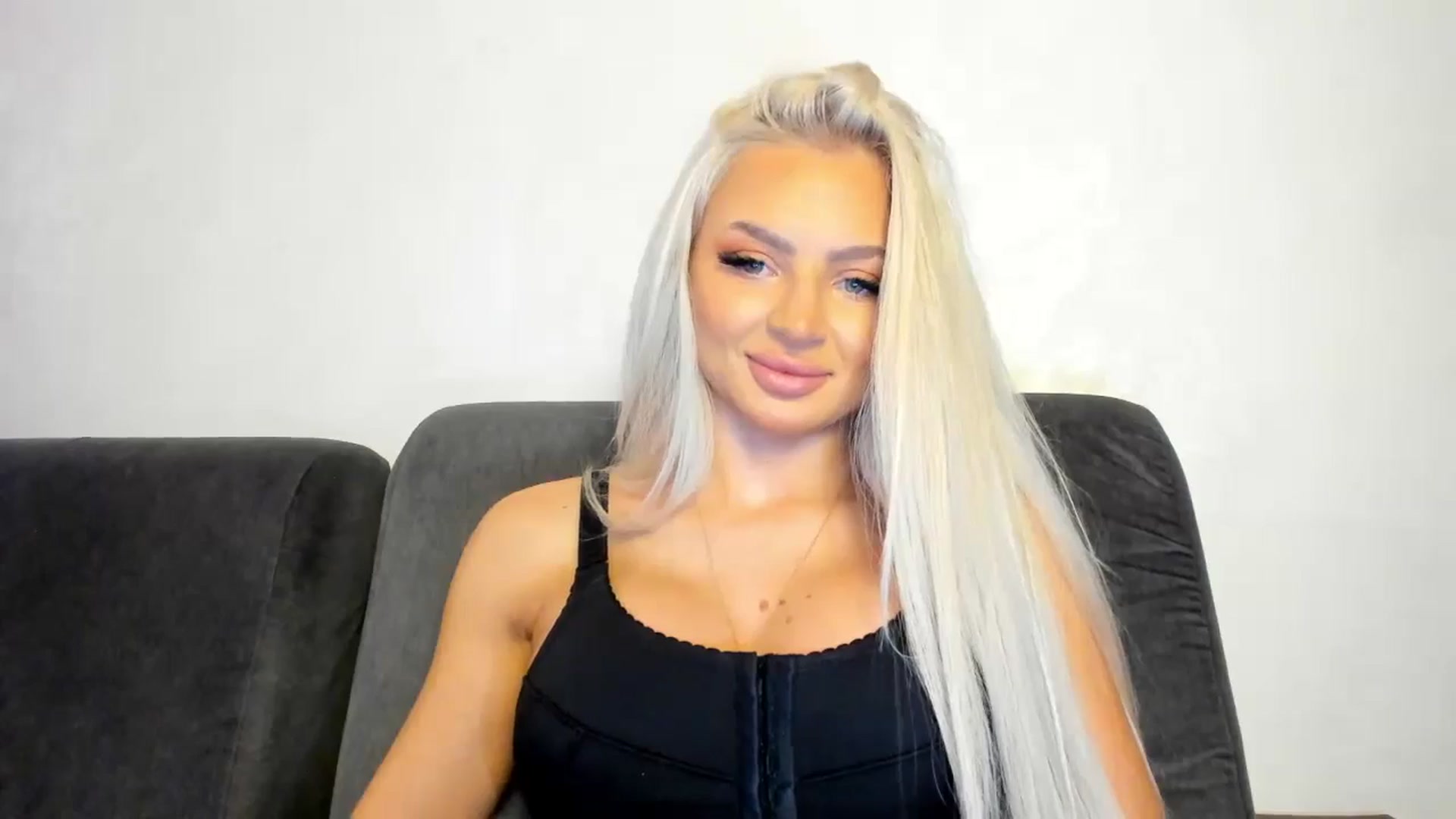 Gallery image thumbnail from barbie__girl's myfreecams stream on, 01/05/2025, 19:08 image 18 of 20