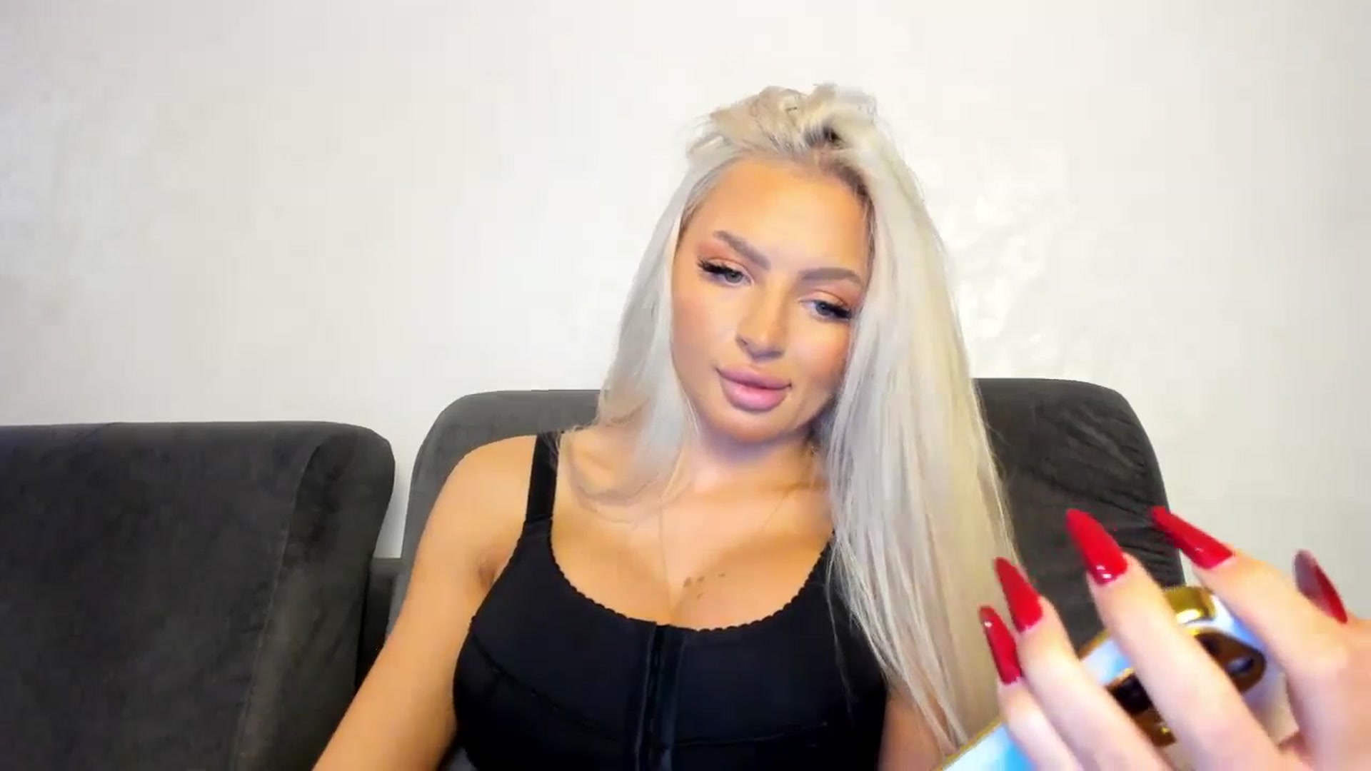 Gallery image thumbnail from barbie__girl's myfreecams stream on, 01/05/2025, 21:40 image 3 of 20