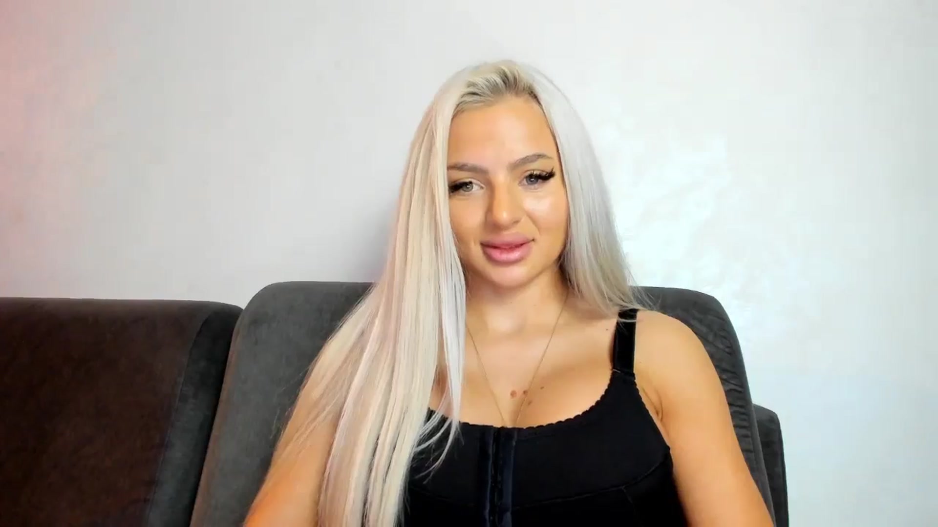 Gallery image thumbnail from barbie__girl's myfreecams stream on, 01/06/2025, 20:15 image 8 of 20