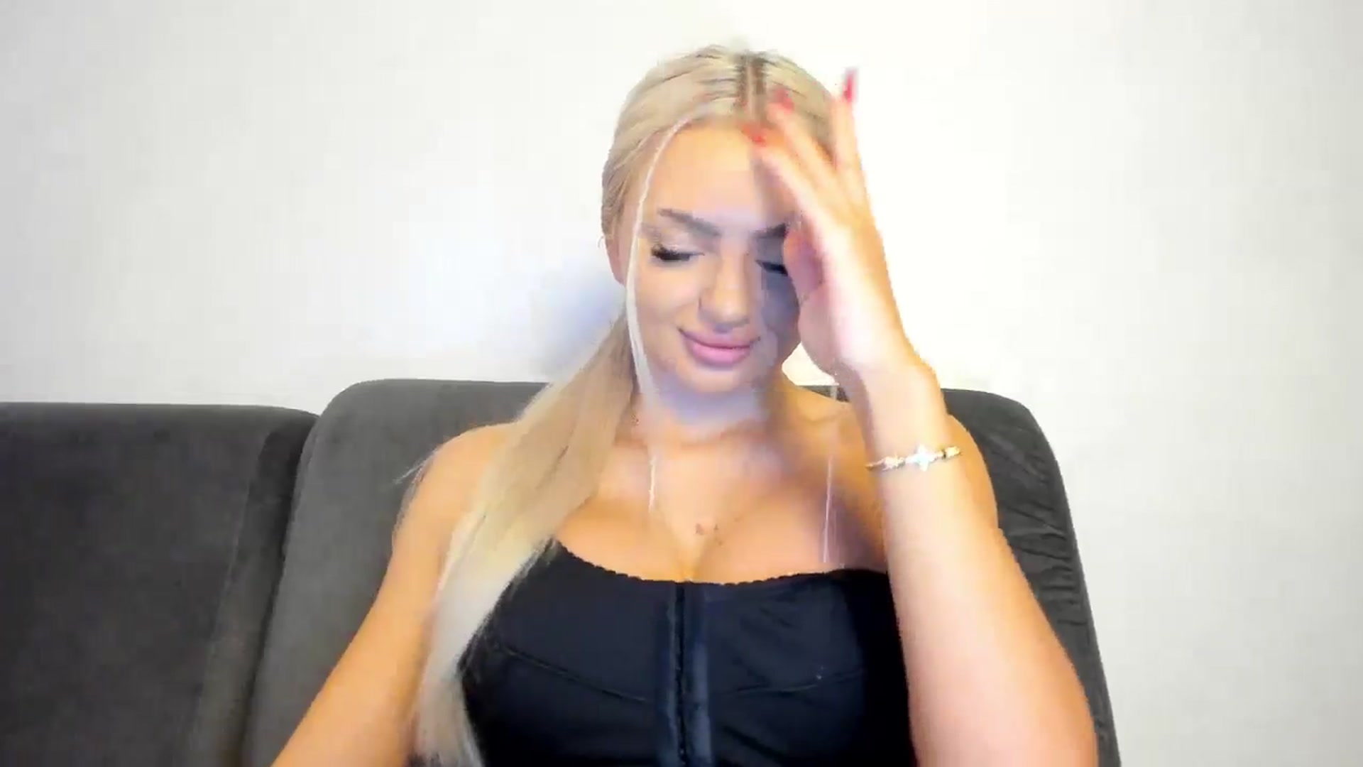 Gallery image thumbnail from barbie__girl's myfreecams stream on, 01/08/2025, 17:11 image 11 of 20